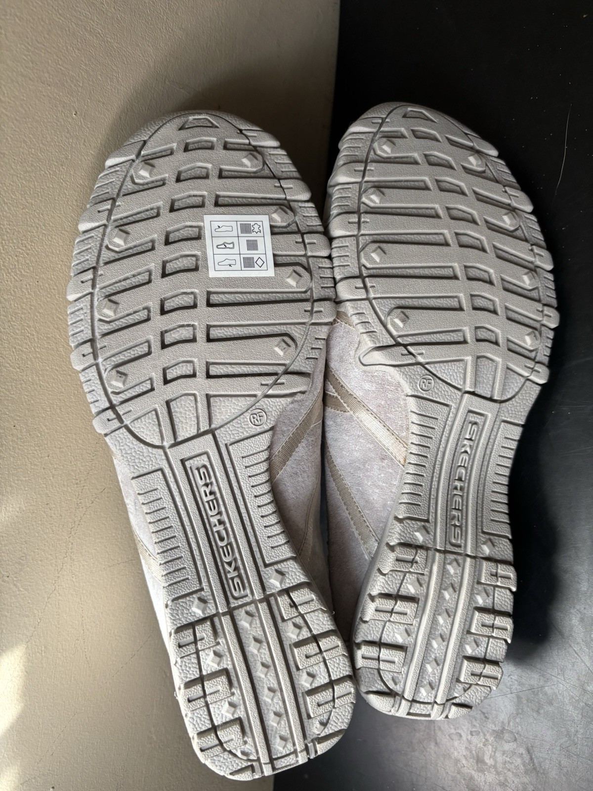 Skechers Bikers Fan Club Natural Color Size 8.5 NEW