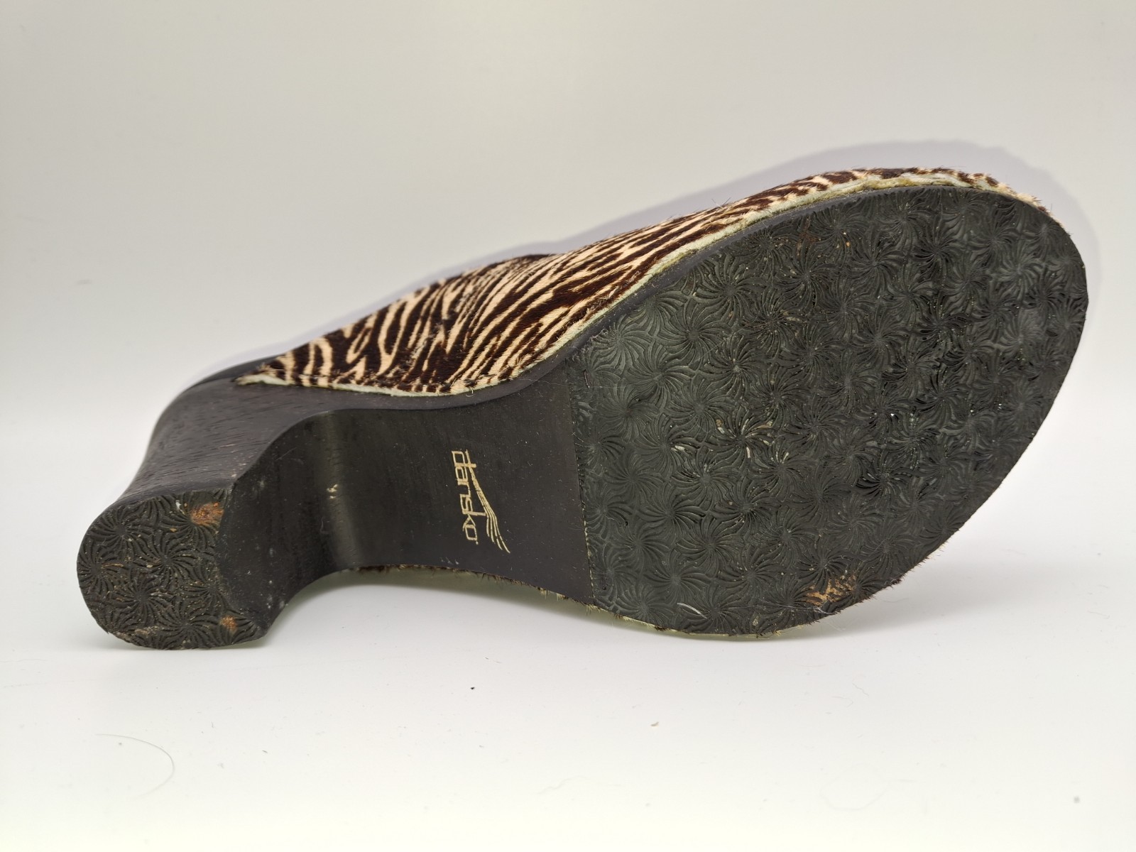 Dansko Rae Brown Tan Zebra Pony Calf Hair Heeled Clogs Shoes Womens Sz EU 40 9.5