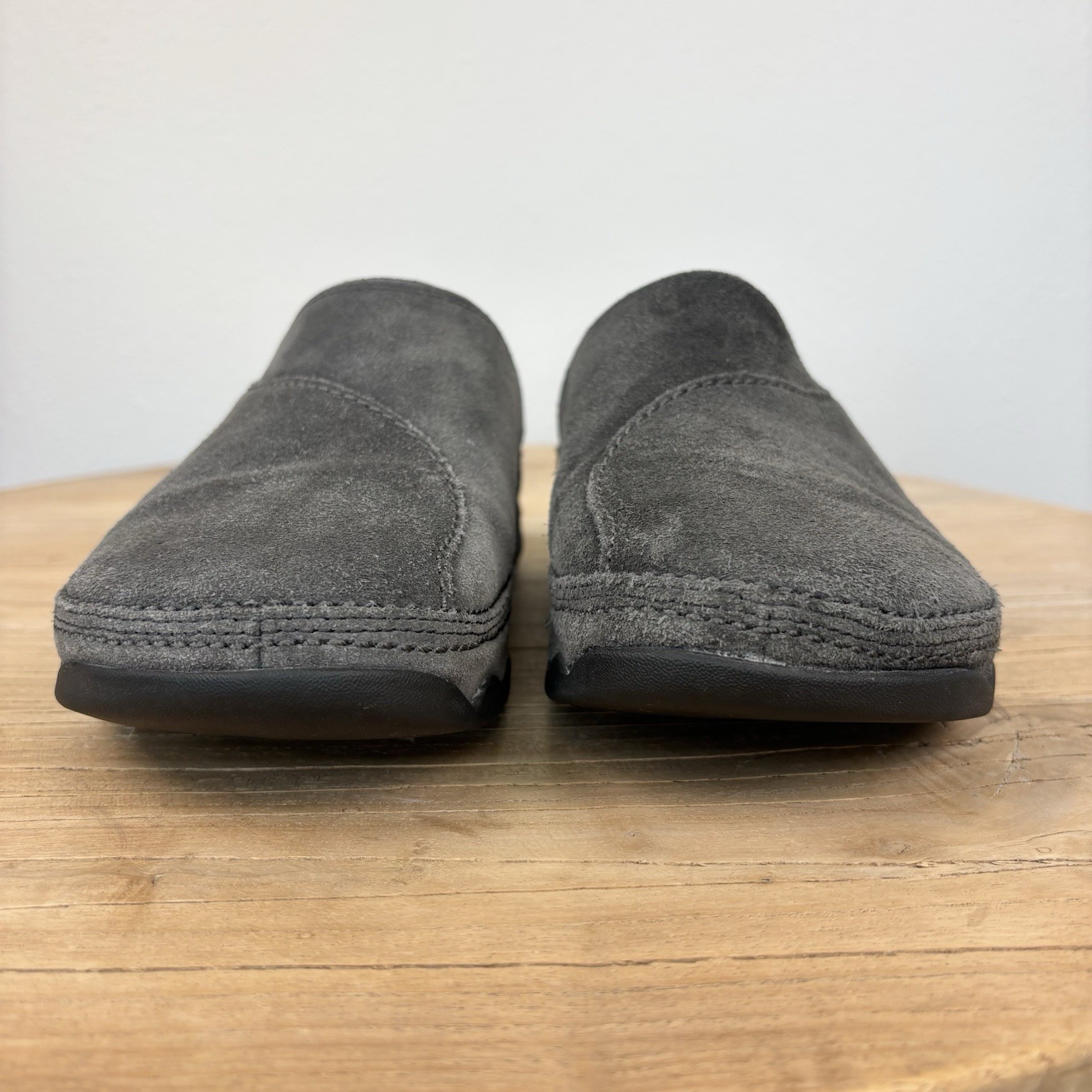 FitFlop Clogs Womens 8 Suede Slip On Mules Shoe Gray Walking Work Out Comfort