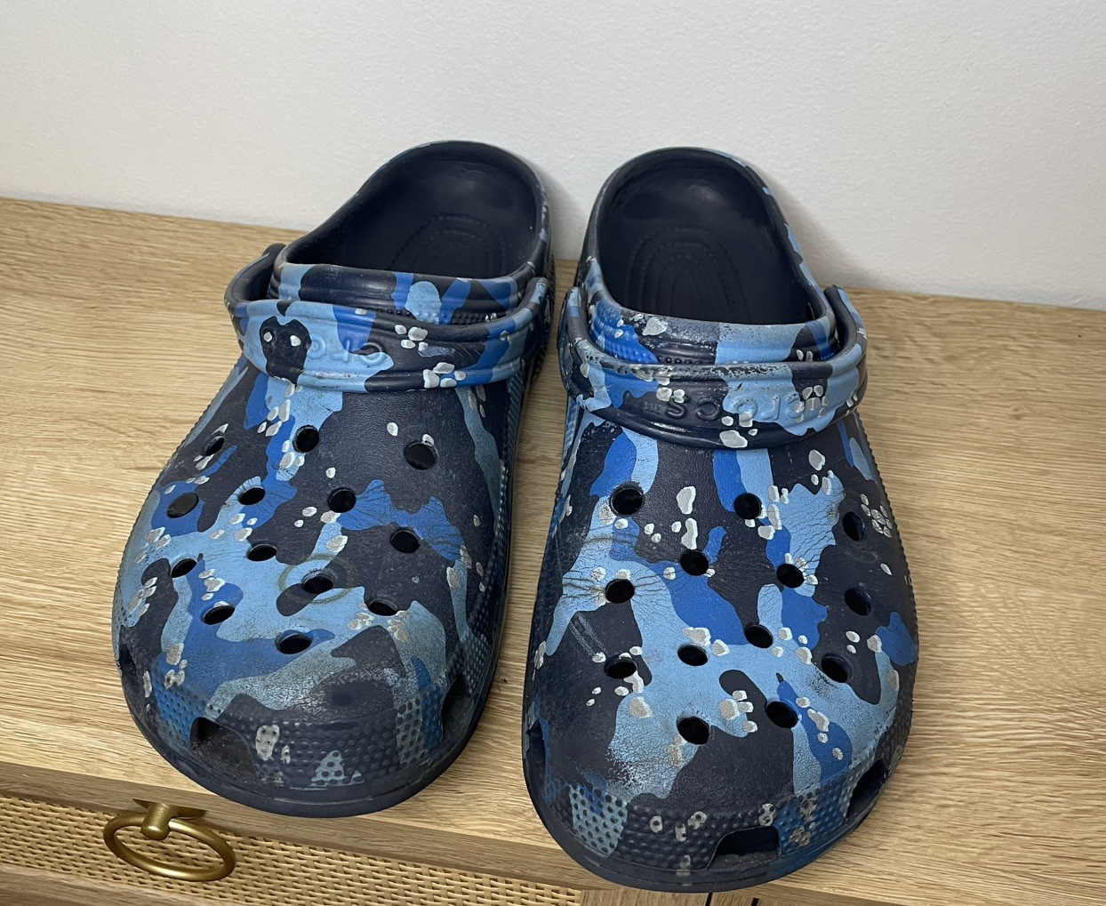 Crocs Classic Blue Multi Camo Clogs Mens Size 12