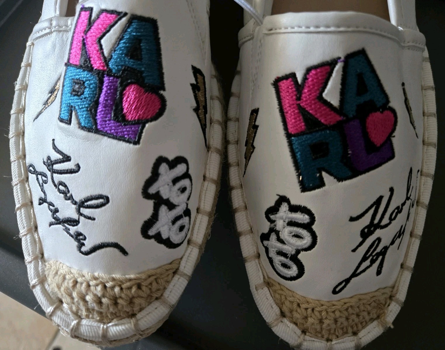 NEW Karl Lagerfeld Paris Women’s Bina Patch Slip On Shoes Size US 7 *FAST SHIP*