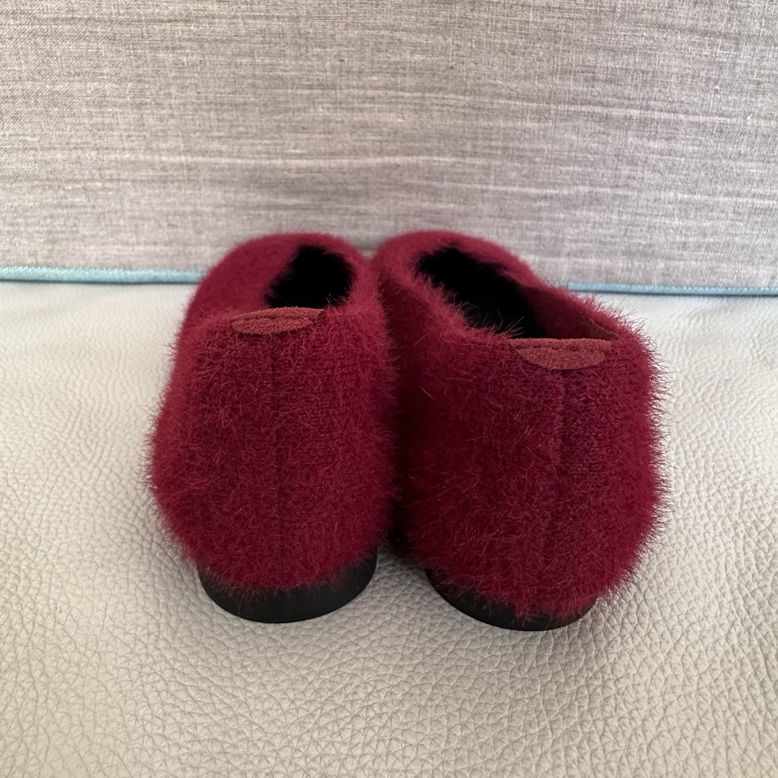 Vivaia Square Toe Recycled Mink K Faux Fur Flats Margot 2.0 Maroon 35.5 US 5.5