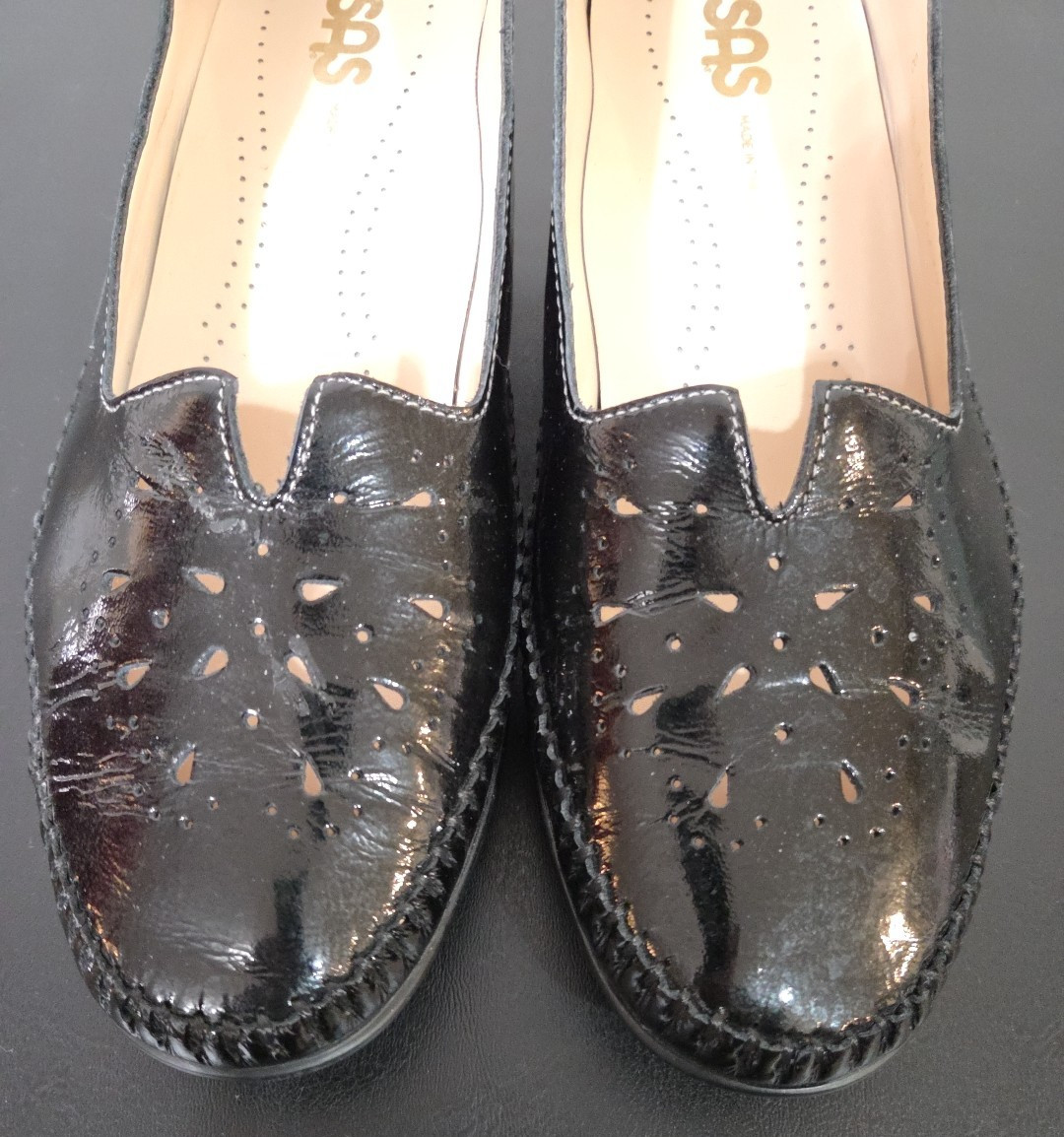 SAS Sonyo Patent Leather Women’s Low Heel Pumps Black Comfort Laser Cut 8 W Wide