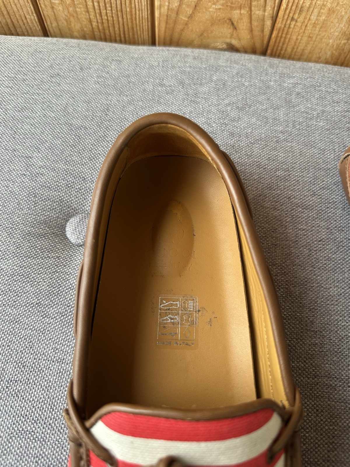 Gucci Women’s Suede Loafers Summer Walk Moccasins Shoes Size 35 US 5 UK 2