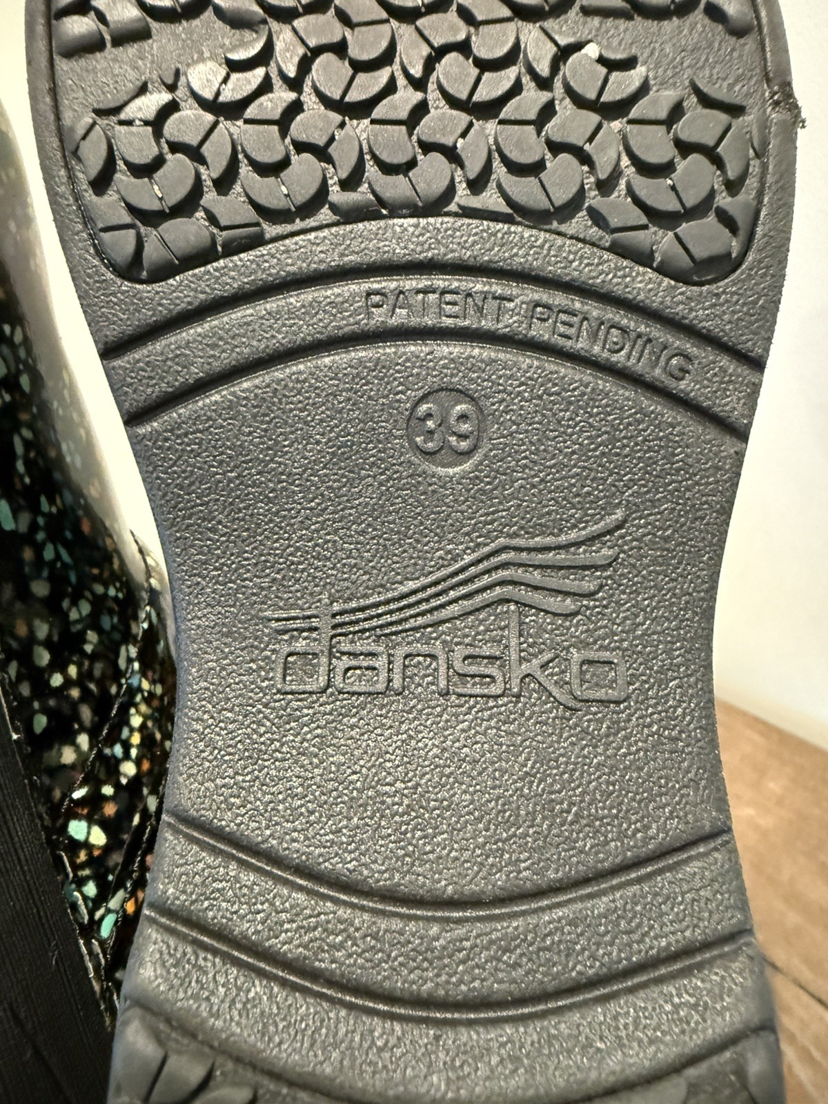 Dansko Women’s XP 2.0 – Patent Color Pop Nursing Clogs Shoes Size 39 EUC