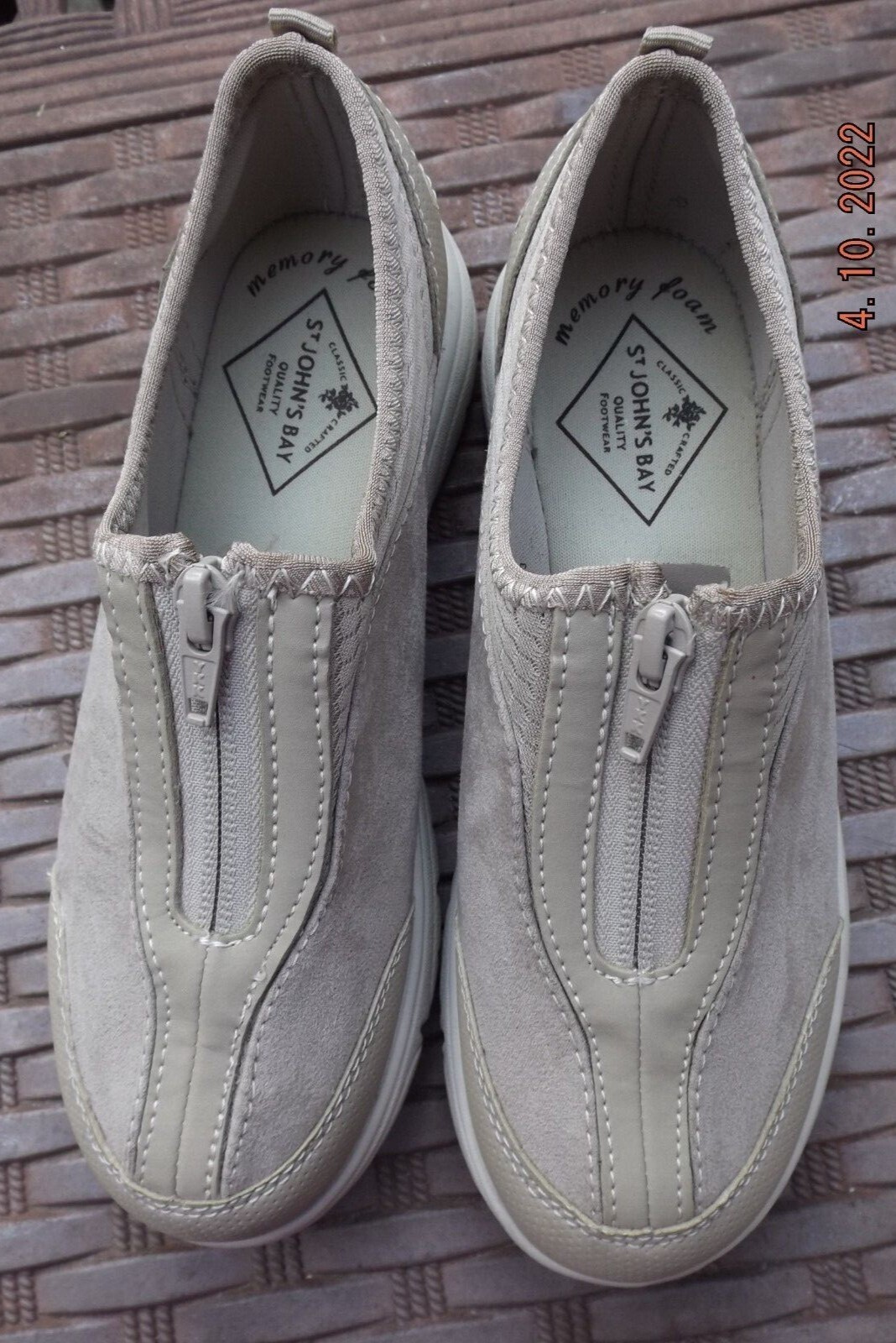 New St Johns Bay Sz 5 M Ecru Zip Suede Lightweight Tennis Shoe Activewear Shoes