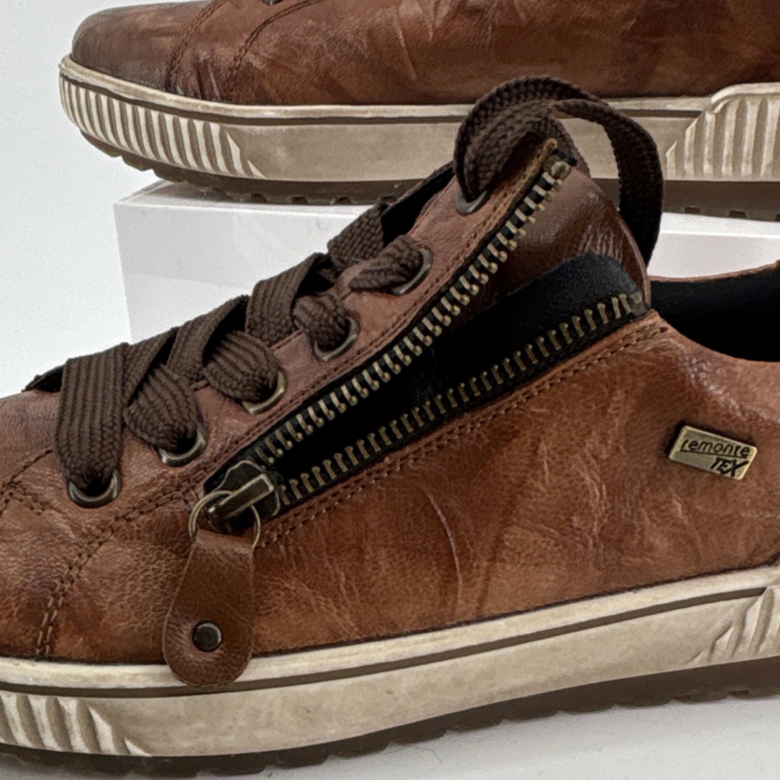 Remonte Brown Leather Lace-Up Sneakers Zipper Logo Women US 9.5 EU 41 Comfort