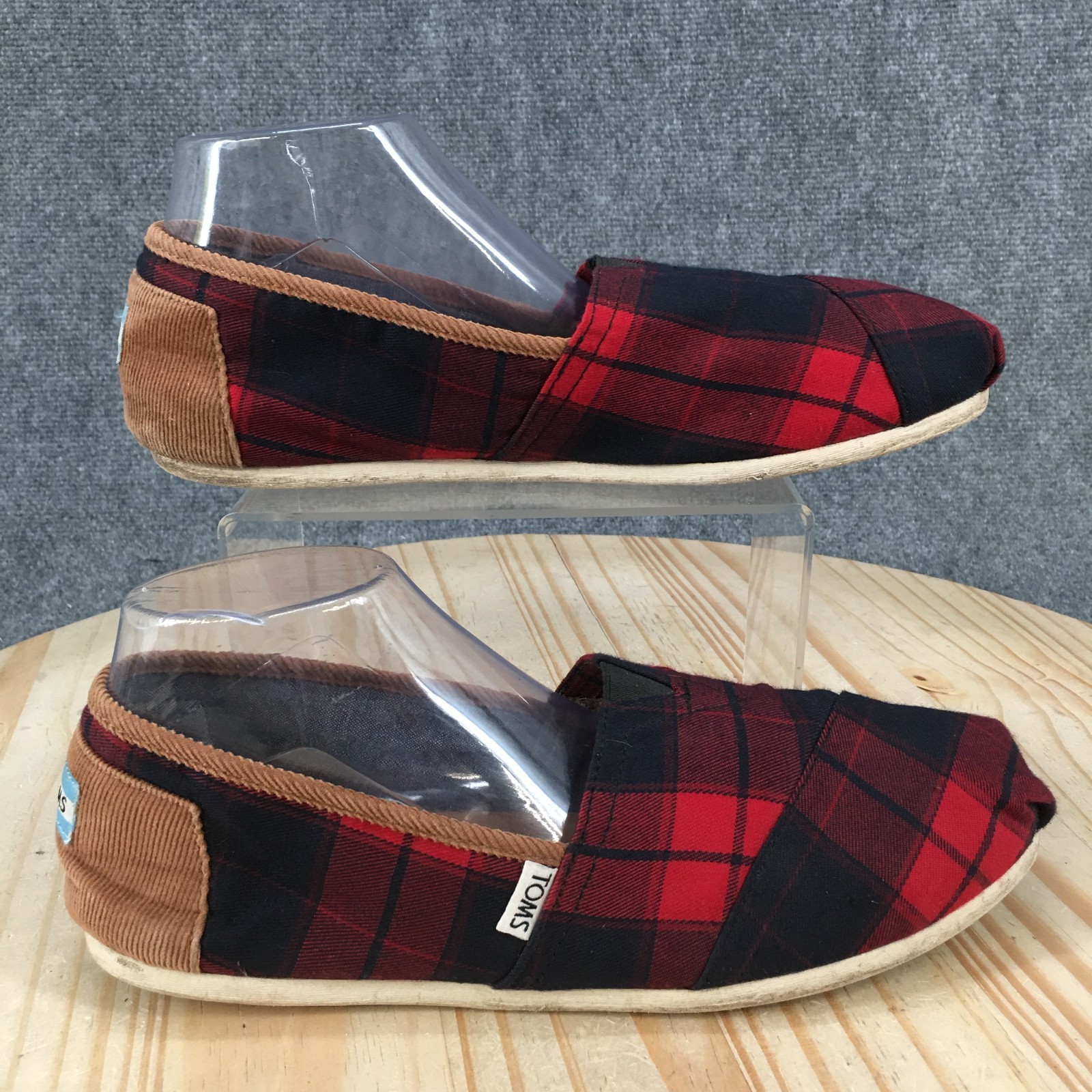 Toms Classic Shoes Womens 11 Slip On Casual Comfort Low Top Flat Plaid Red Black