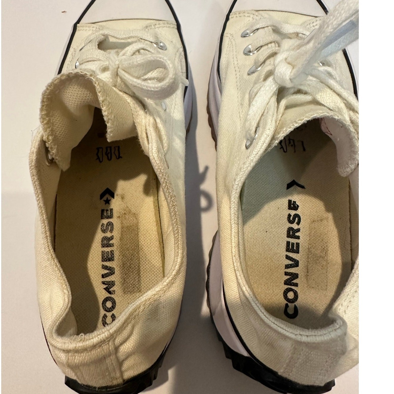 Converse Run Star Hike Platform Sneakers Women’s 9 White Chunky Lug Sole Shoes