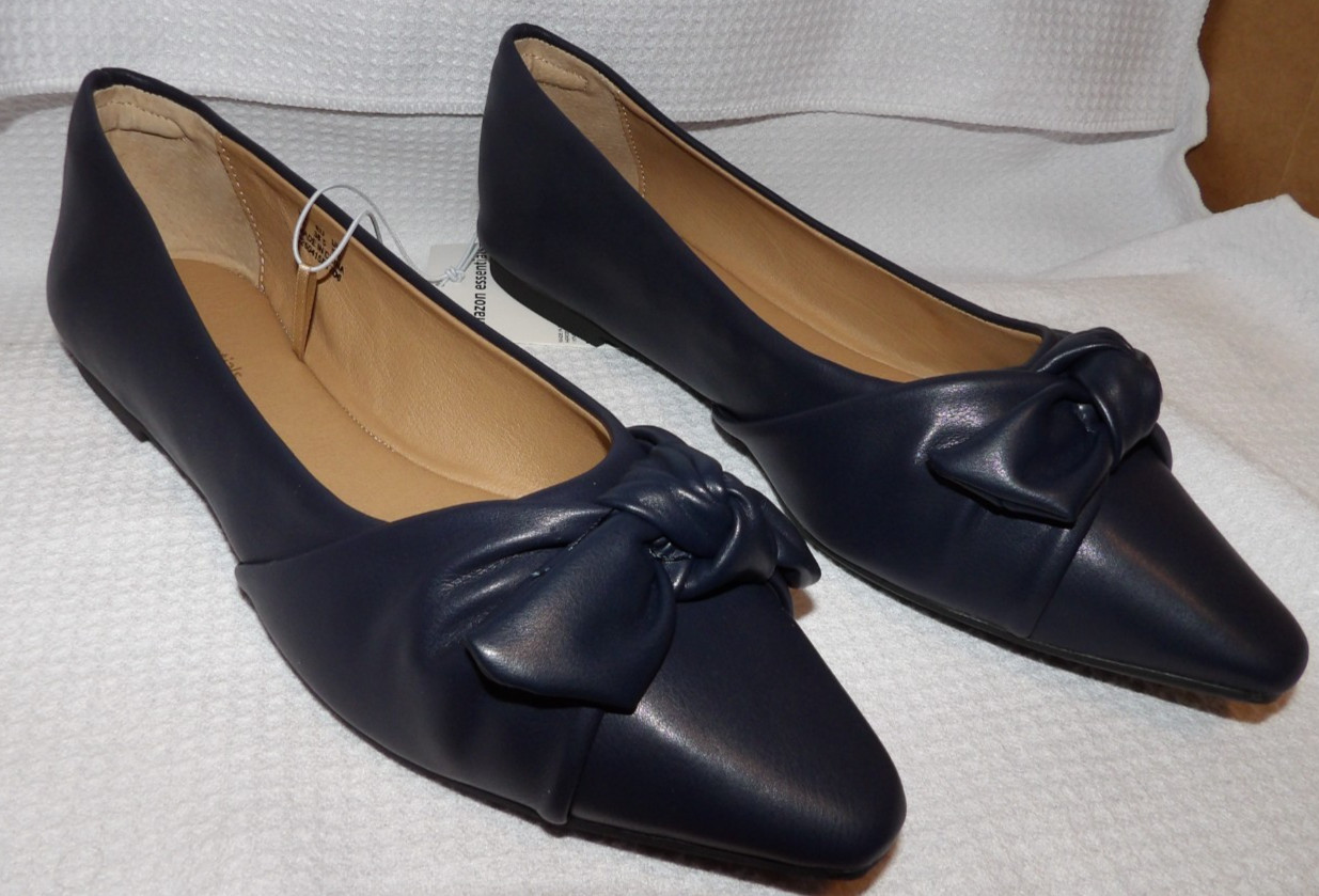Amazon Essentials Navy Bow Pointed Toe Flats Women’s Size 8 Marine NWB