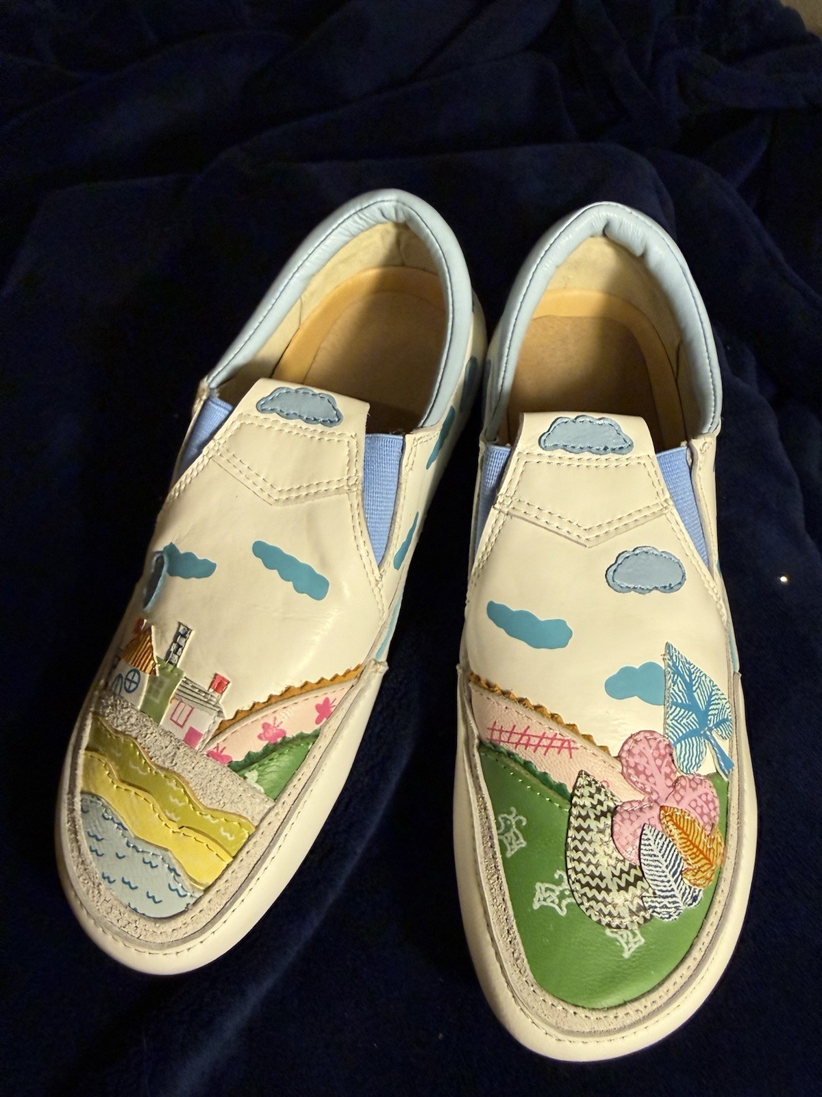 Women’s 6.5 Lamb Suede Slip‑Ons – Asymmetric Scenic Design – Hidden Wedge