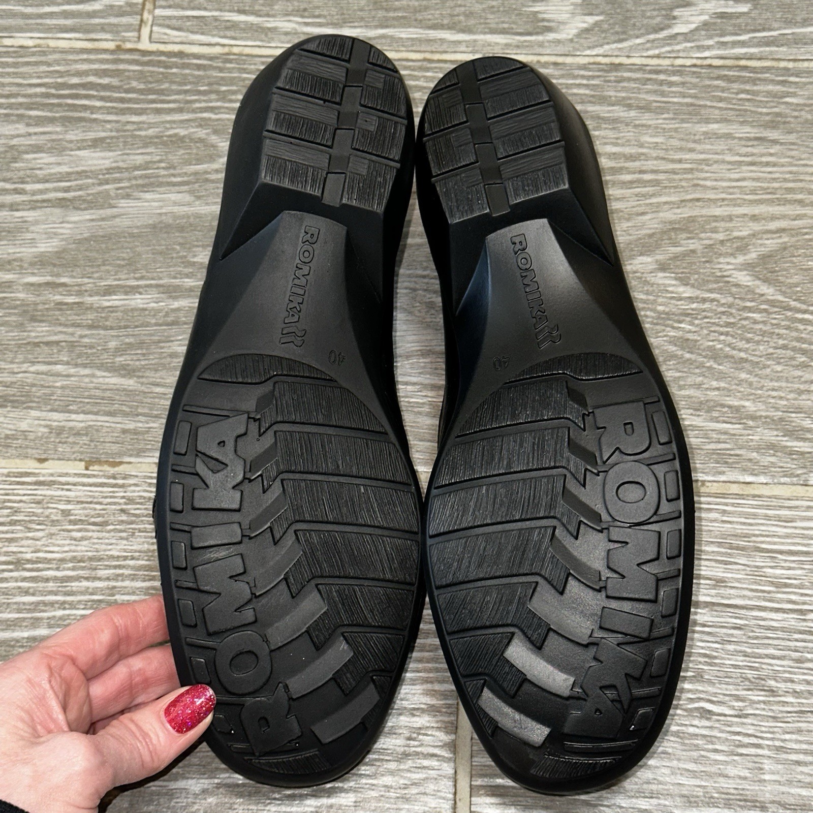 Romika Cassie Wrinkled Black Slip-On Leather Shoes Comfort Low Heel Women’s 40