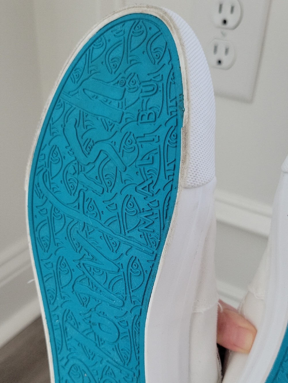 Blowfish Marlo White Slip-On Sneakers Size 8.5M
