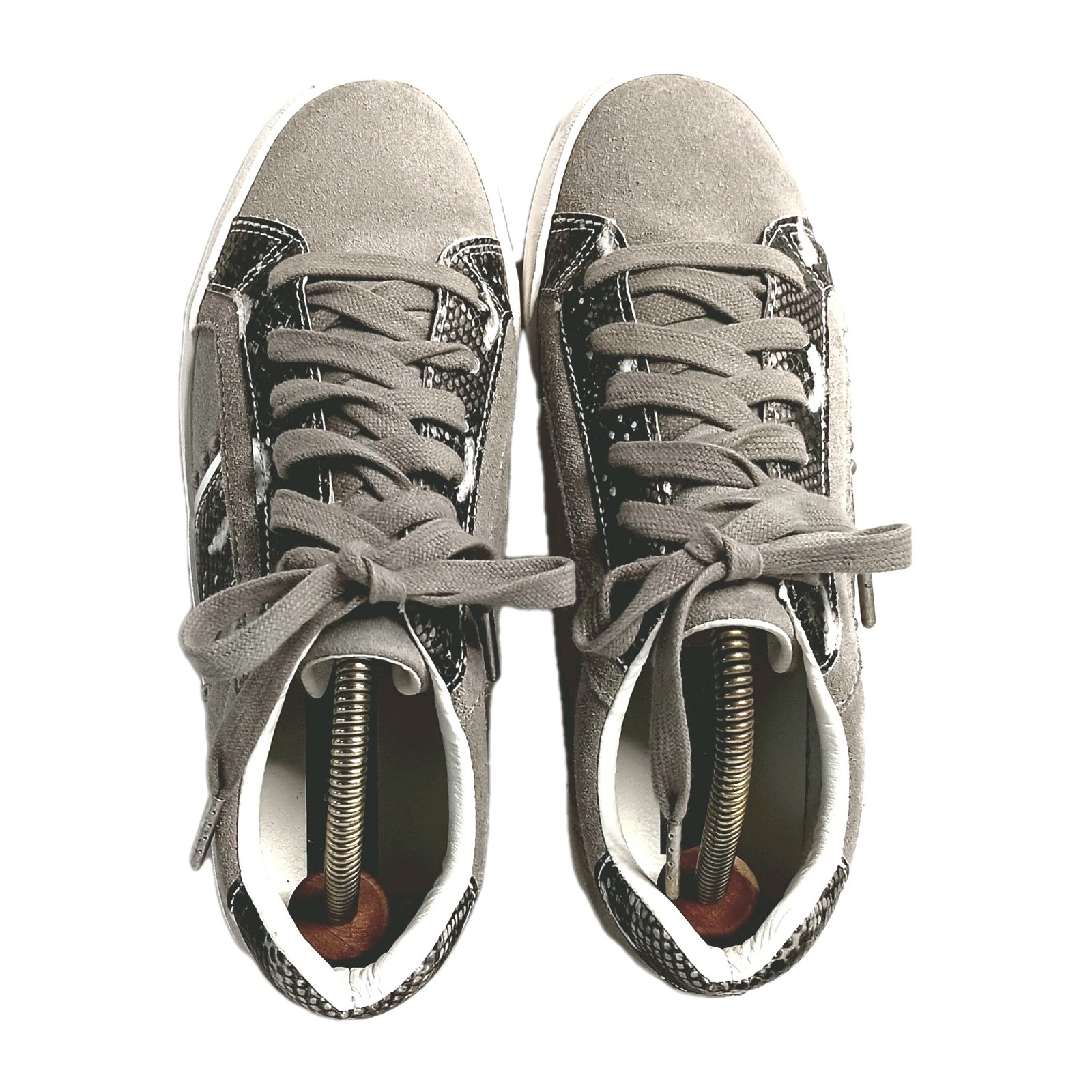 Blondo Snake Waterproof Casual Sneakers Size W 7.5 Fashionable Edgy EUC