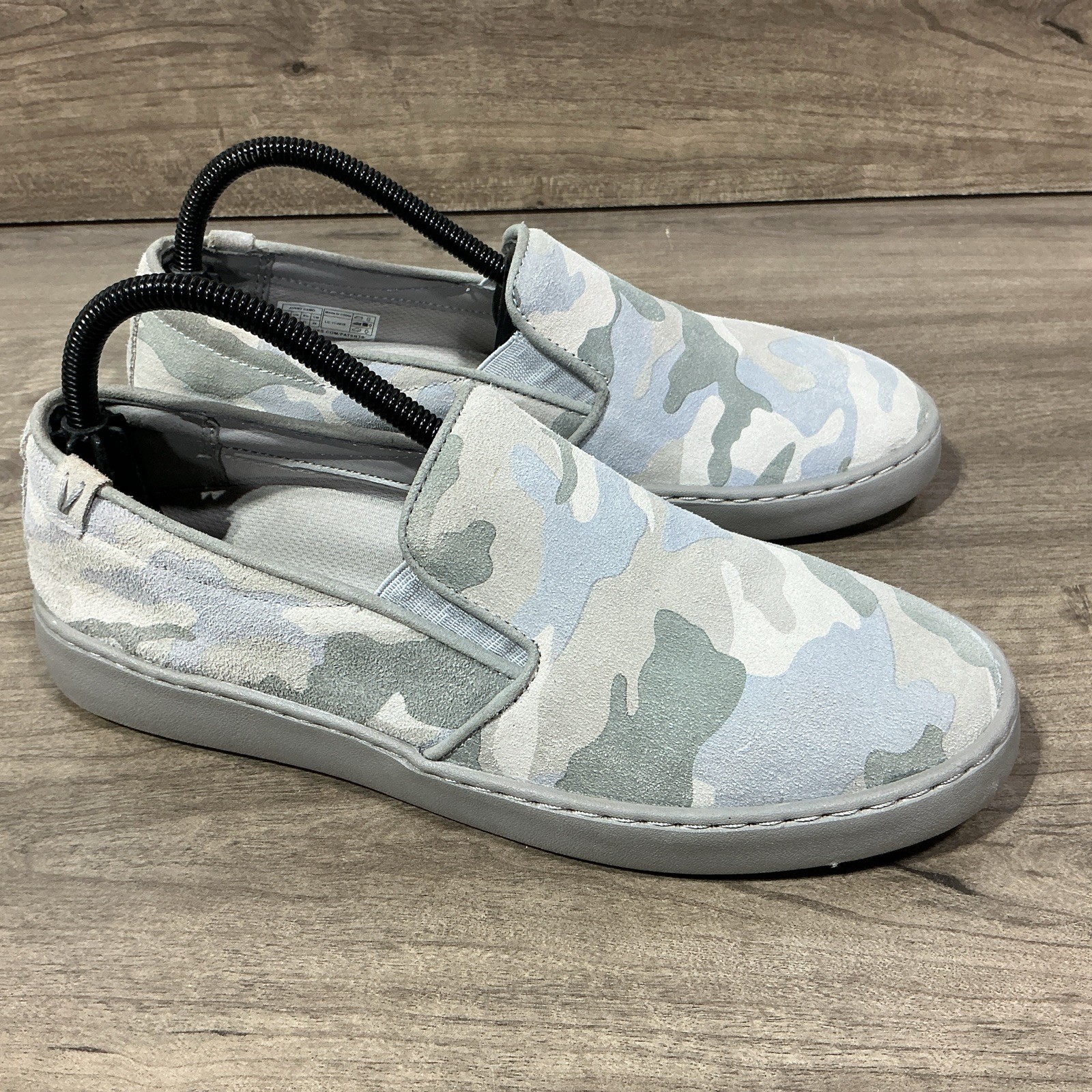 Vionic Honey Avery Camo Light Blue Slip On Sneakers Shoes Women’s Size 9
