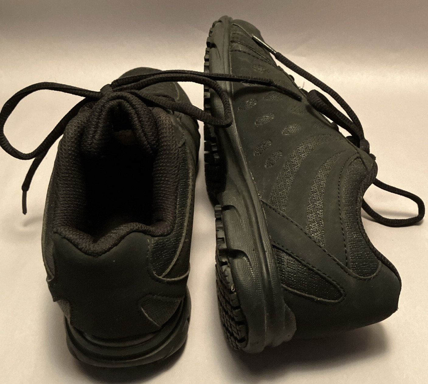 SafeTStep Comfort Women 6 Black Cushion Insole Grip Sole Comfortable Work Shoes