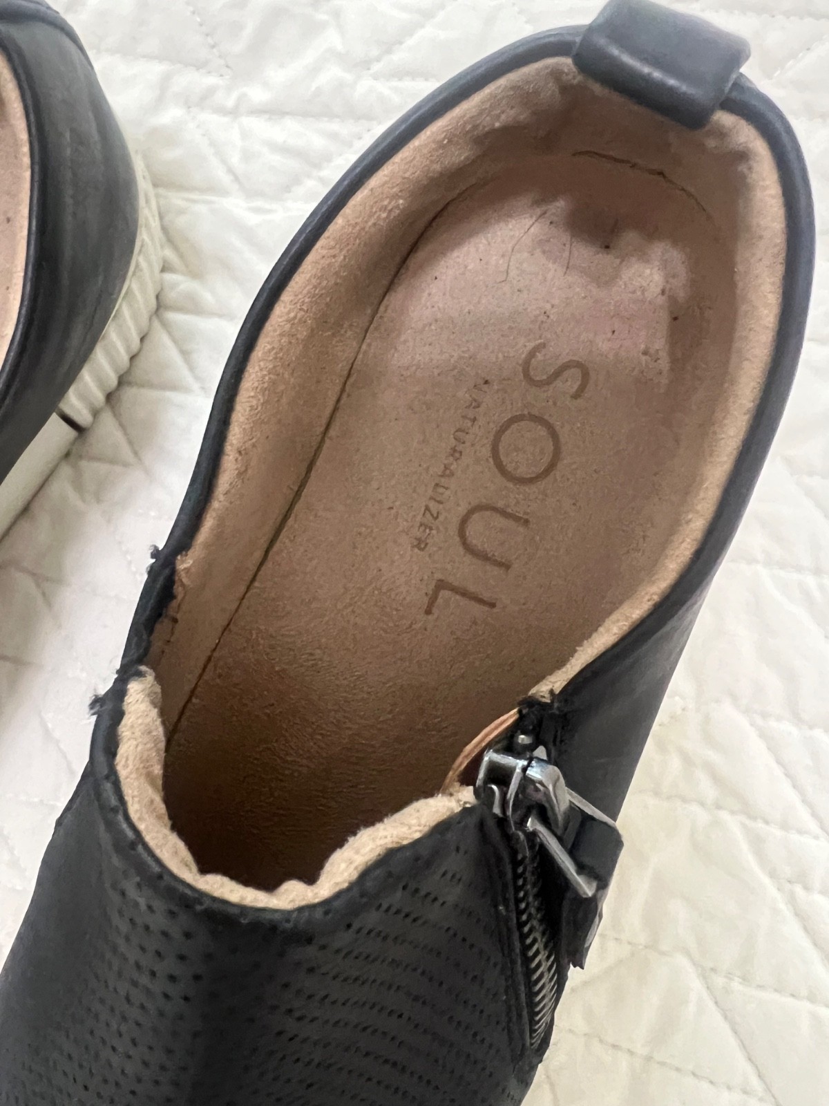 Naturalizer SOUL shoes sz 5.5 Black side zip