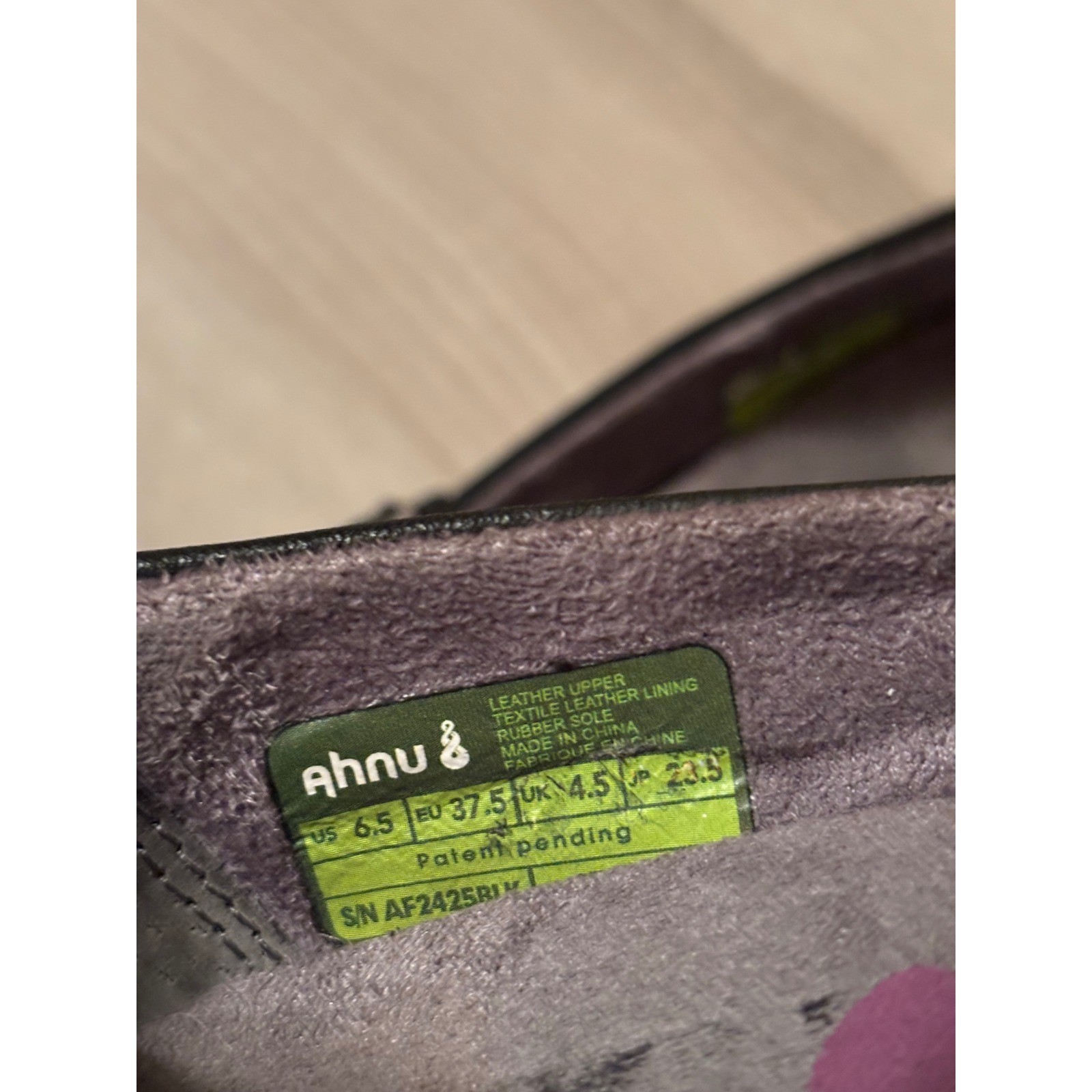 Ahnu 6.5 Black Leather Slip On Comfort Shoes Womens Casual Walking Recovery Walk