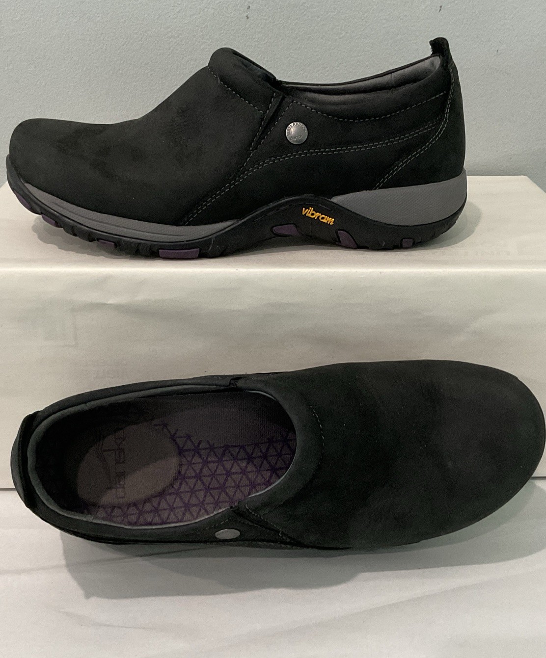 Dansko Patti Women’s Sz 8 Hiking Suede Mocc Slip-On Shoes Vibram Waterproof