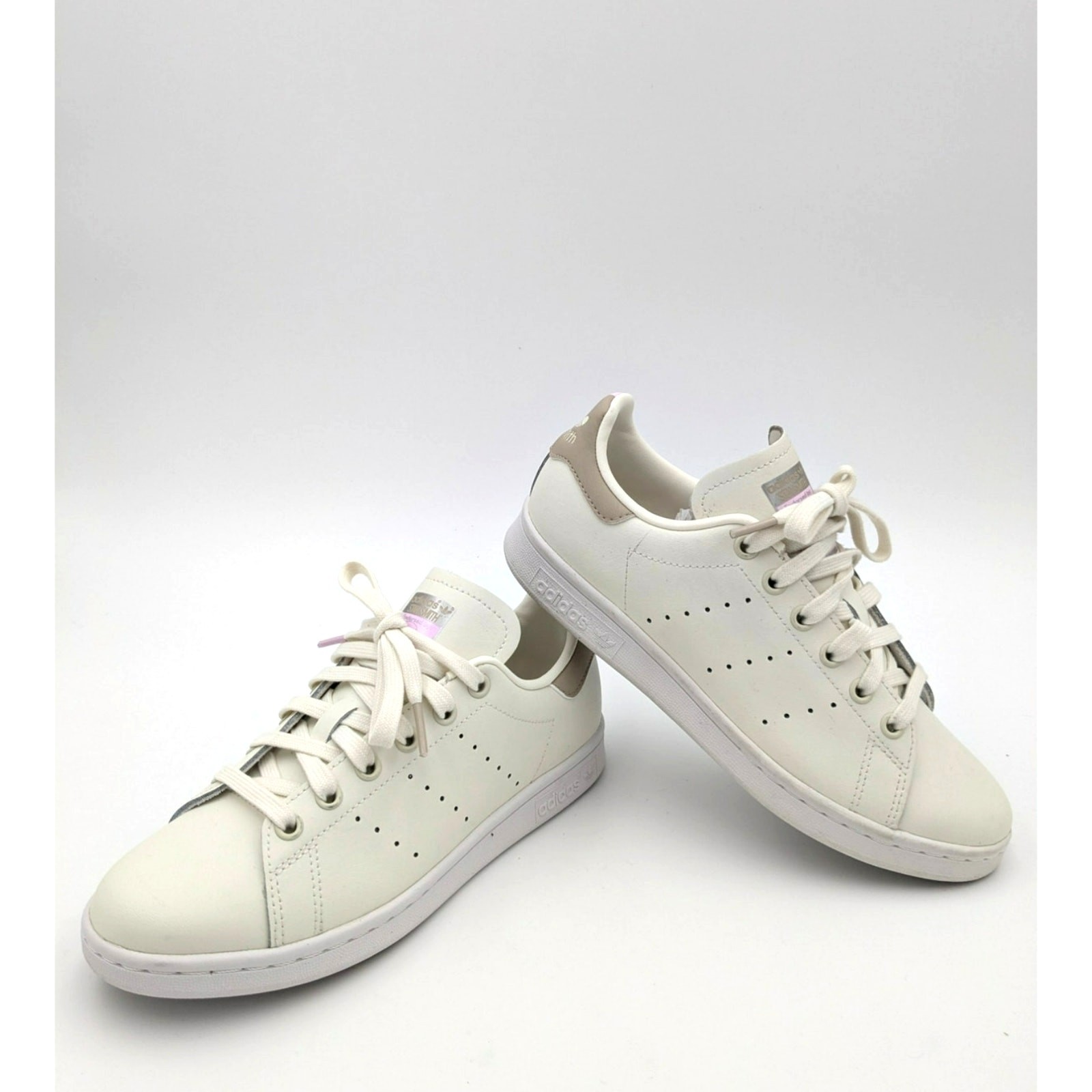 Adidas Stan Smith sneakers women’s casual shoes Off White size US6 EU37 1/3