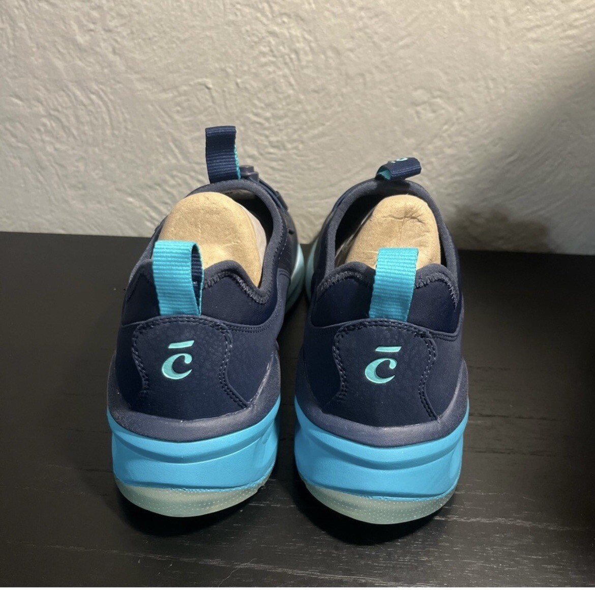 Clove Ombré Sole Unisex Nursing Shoes Women Size 9.5 Men Size 8