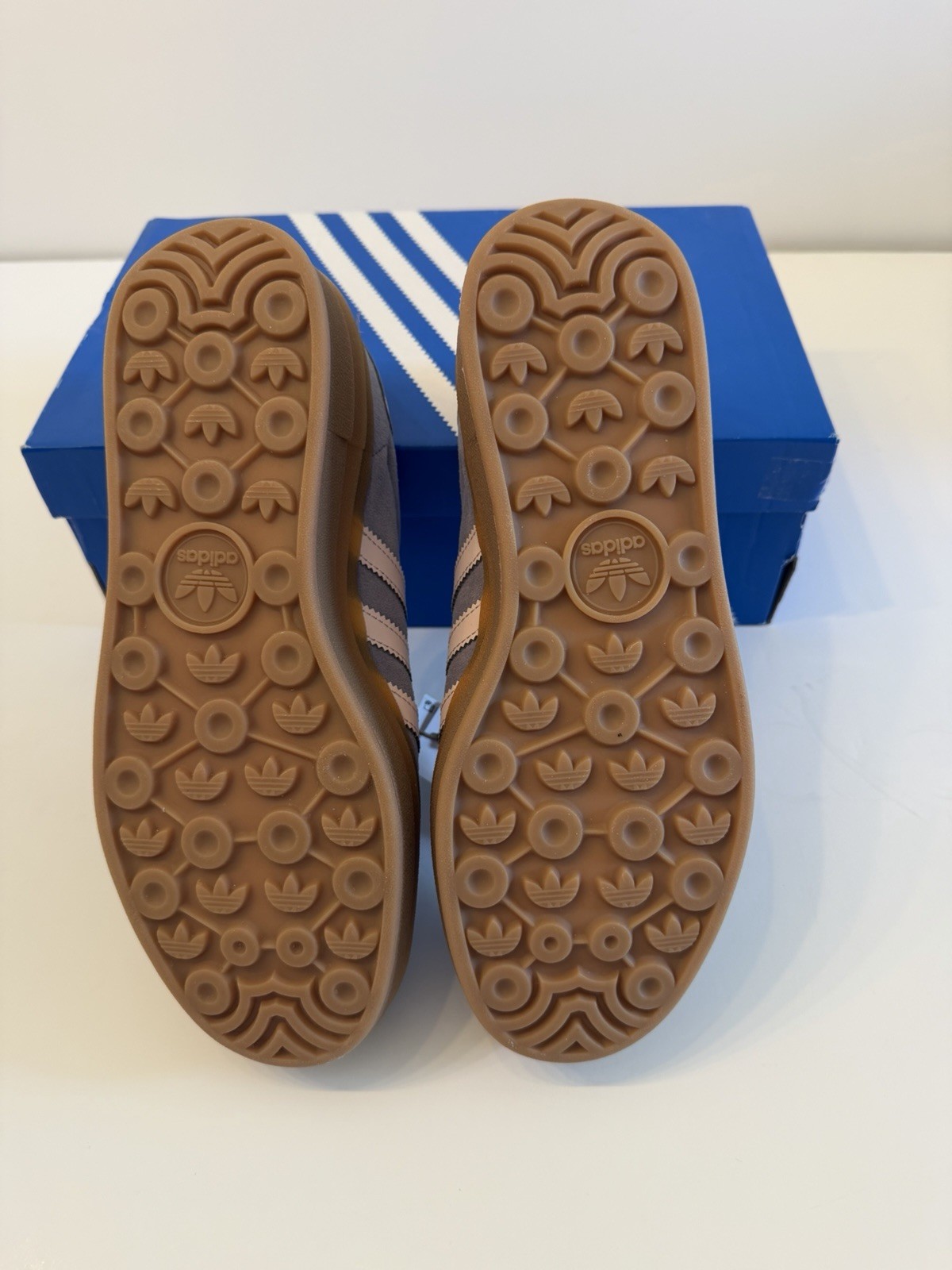 NWT adidas Gazelle Bold J Suede Sneaker Youth Size 6.5 Blue/Gray Gum Bottom