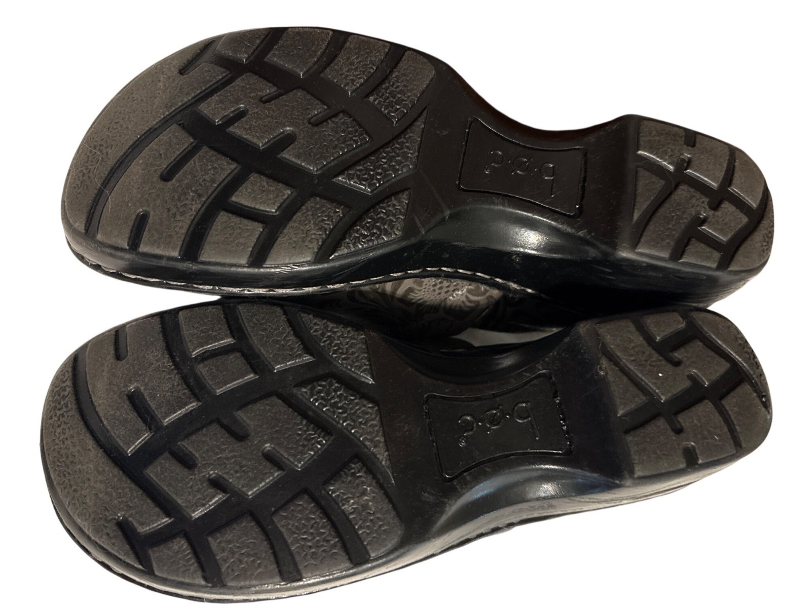 Embossed Gray Floral Slip-On Clogs Womens Size 7.5M Man-Made Upper & Sole