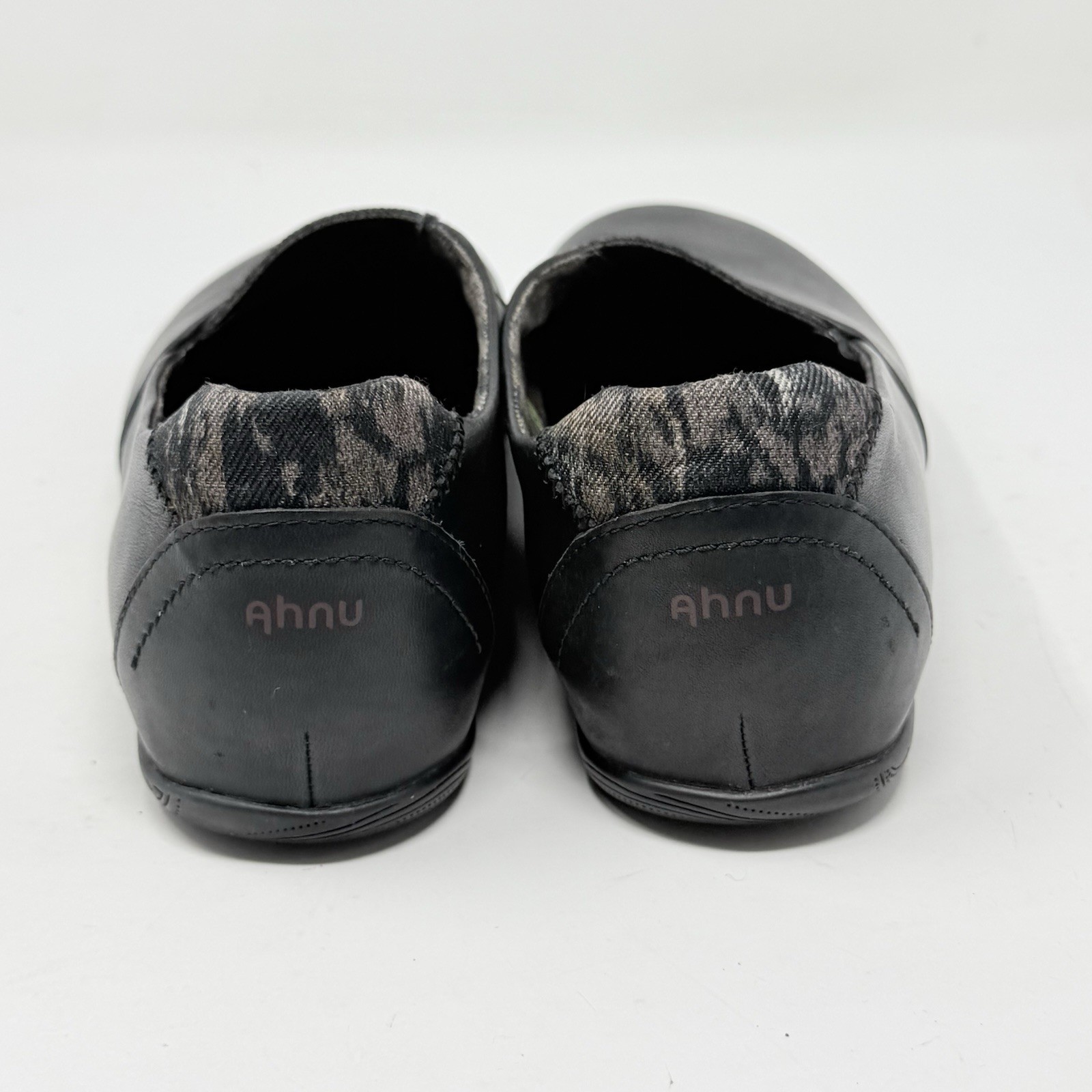 Ahnu Tola Slip On Shoes Womens 9.5 Black Leather Casual Comfort Walking Office