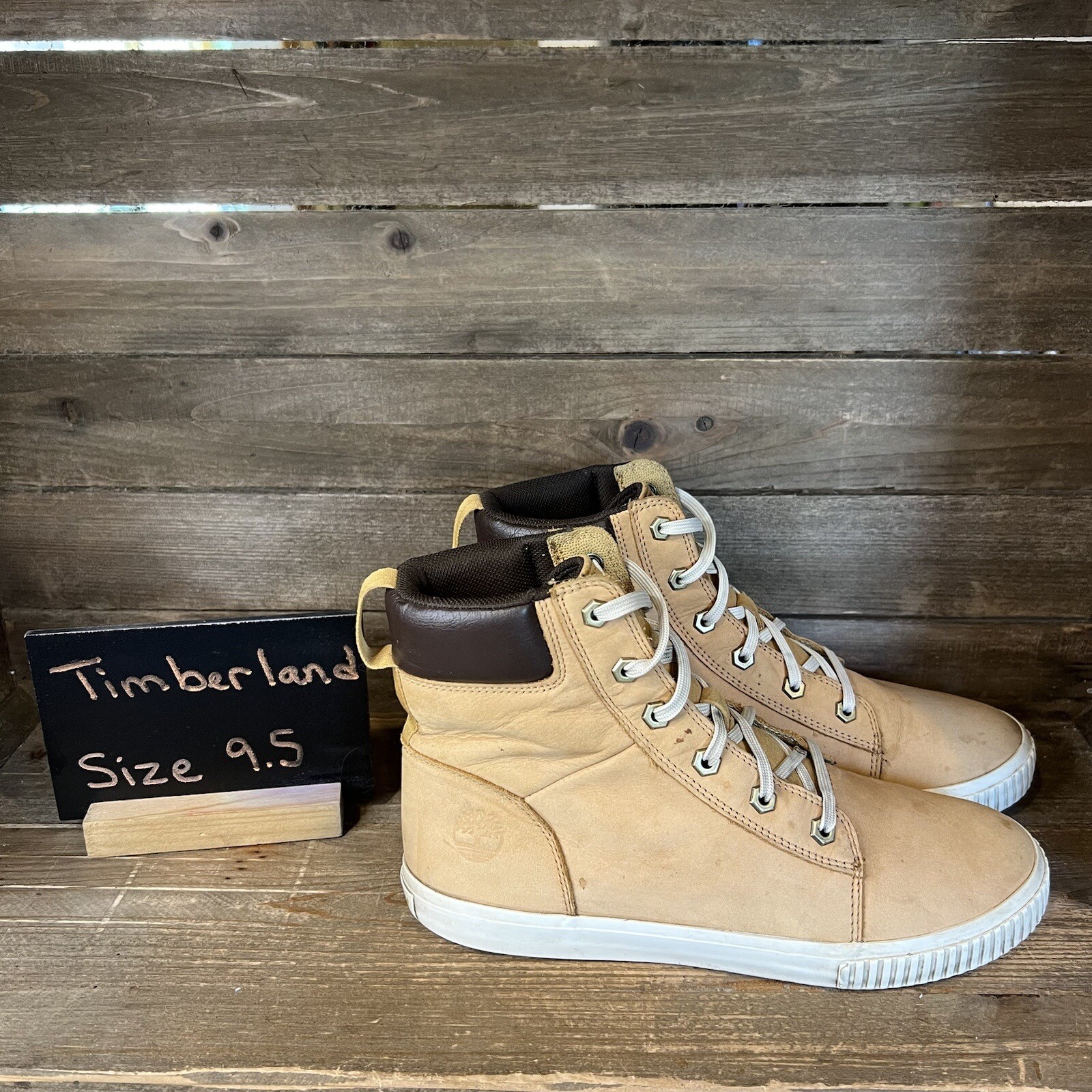 Womens Timberland Skyla Bay 6 Inch Wheat High Top Sneakers Shoes Size 9.5 M GUC