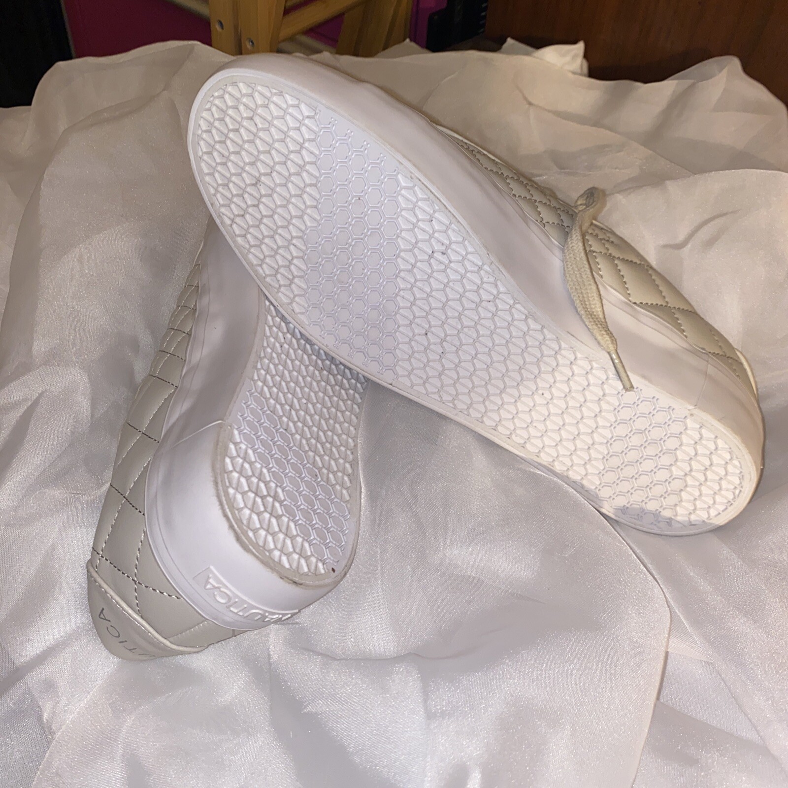 Nautica Women’s Shoes Size US 8.5 Comfort Insole New With Tags Leather Quilted