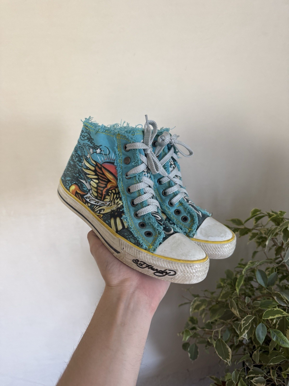 Vintage Y2K Ed Hardy Graphic Print High Top Sneakers Size 9