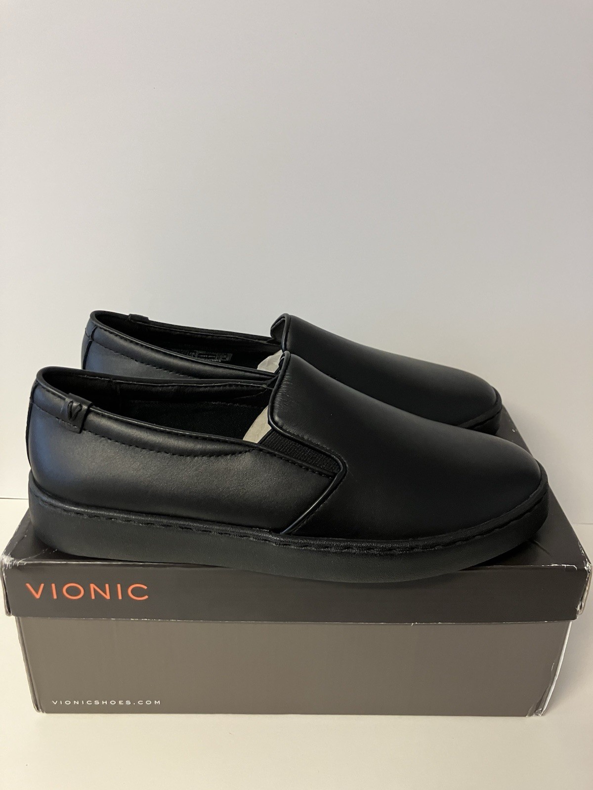 Vionic Pro Mahoney Avery Black Slip & Water Resistant Women’s Size 8 NWB *read