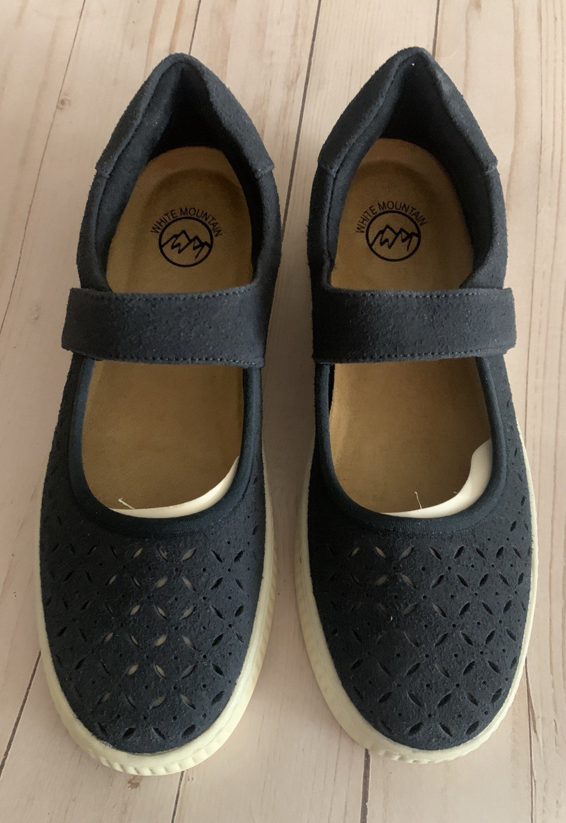 White Mountain Navy Blue Mary Jane Sneakers Shoes Women’s 7 W37202