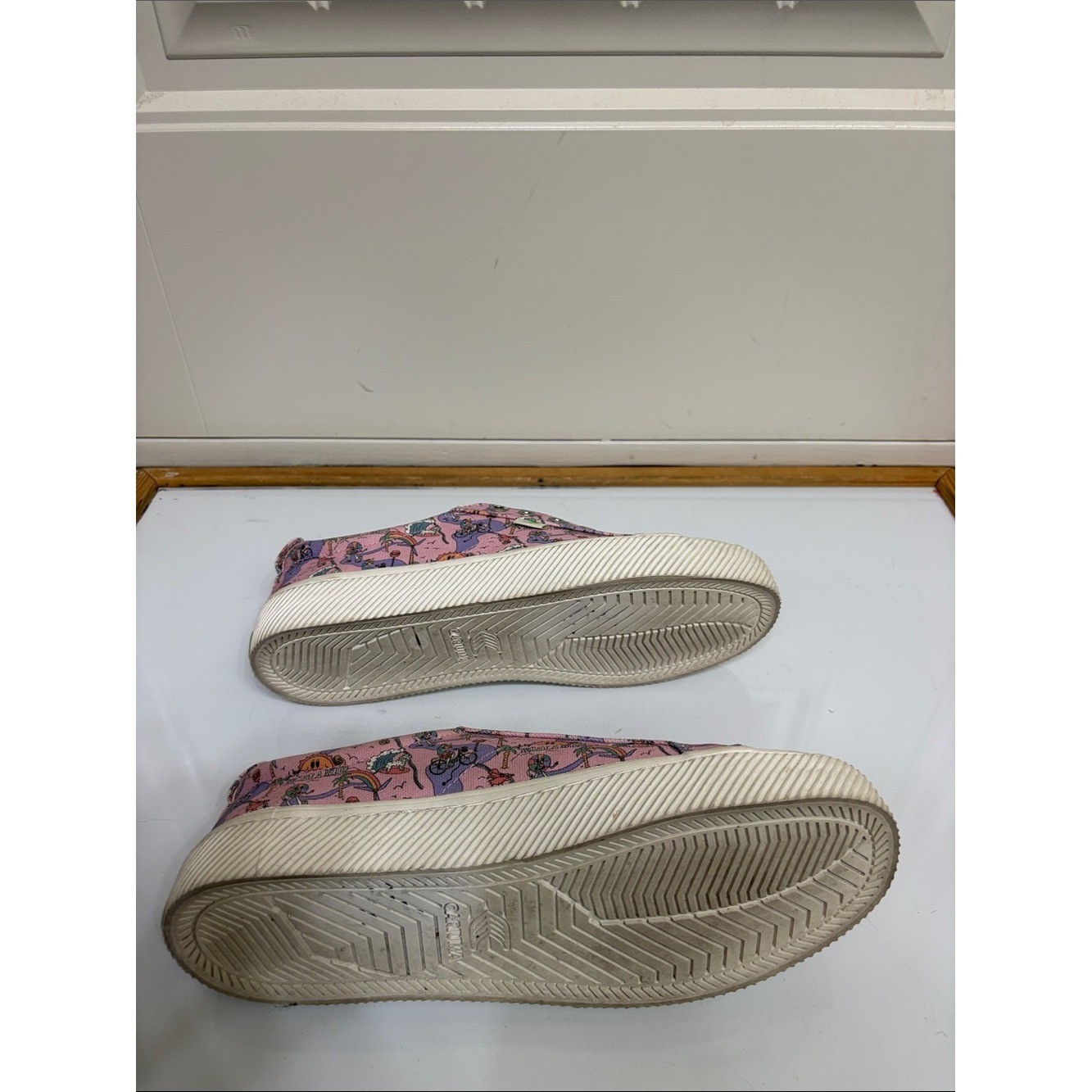 Cariuma Women’s Pink Graphic Slip-On Sneakers with Multi-Color Print