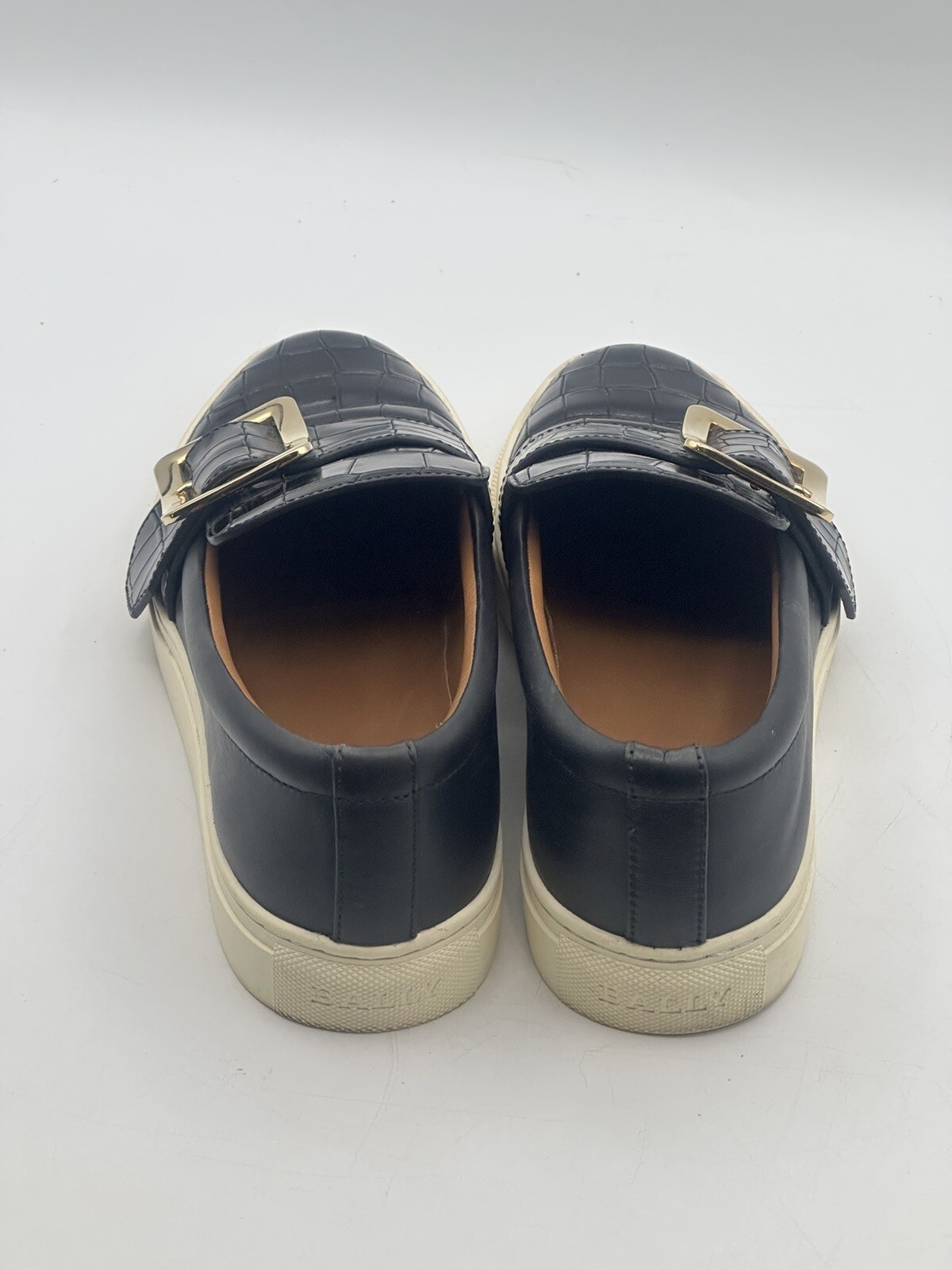 Bally Switzerland Heska 100 Gold Buckle Crocodile Imprint Loafer EU38E US7.5M