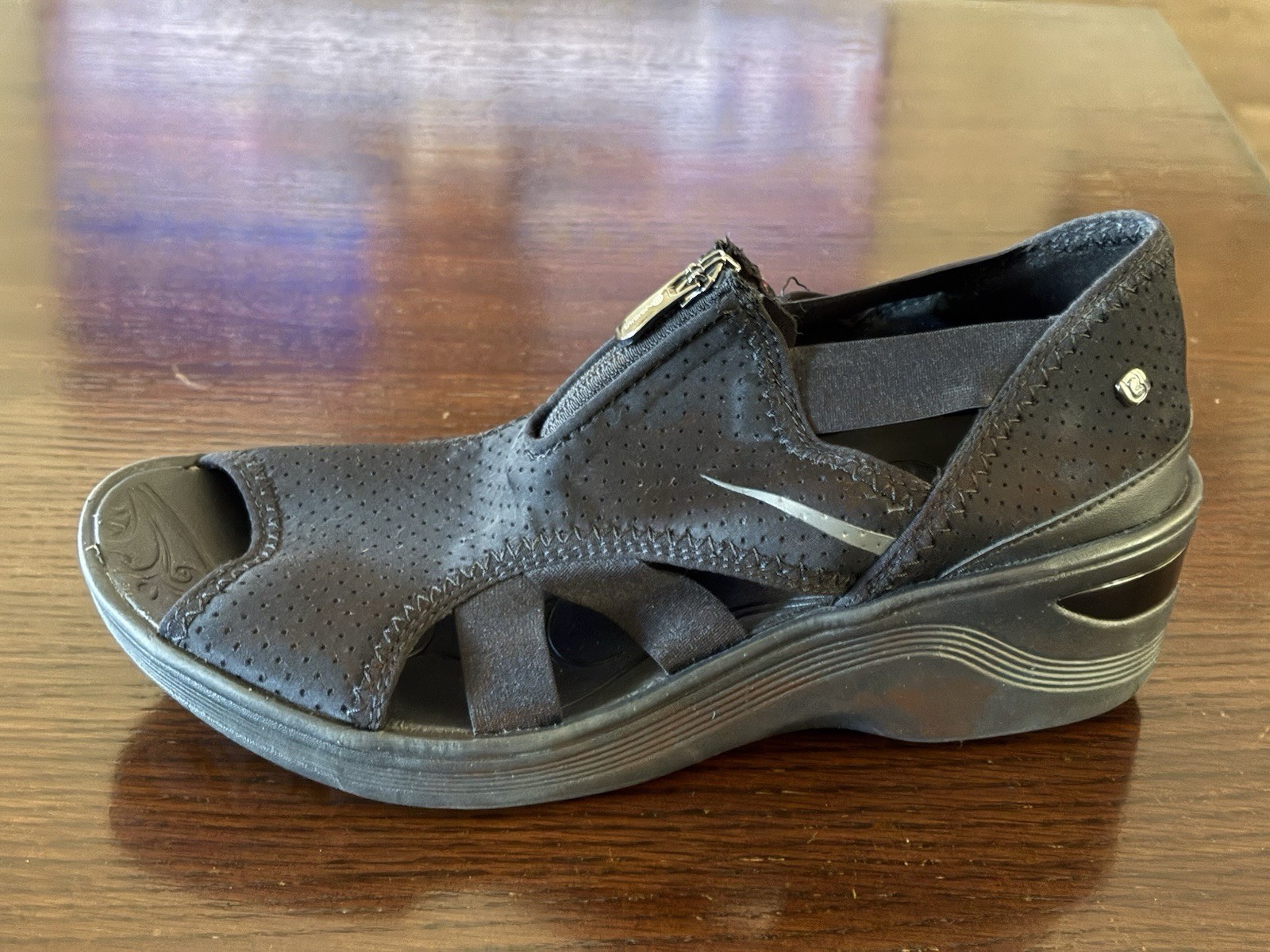 Zees Shoes Doodle 9.5 Black Slip On With Zipper Casual Comfort
