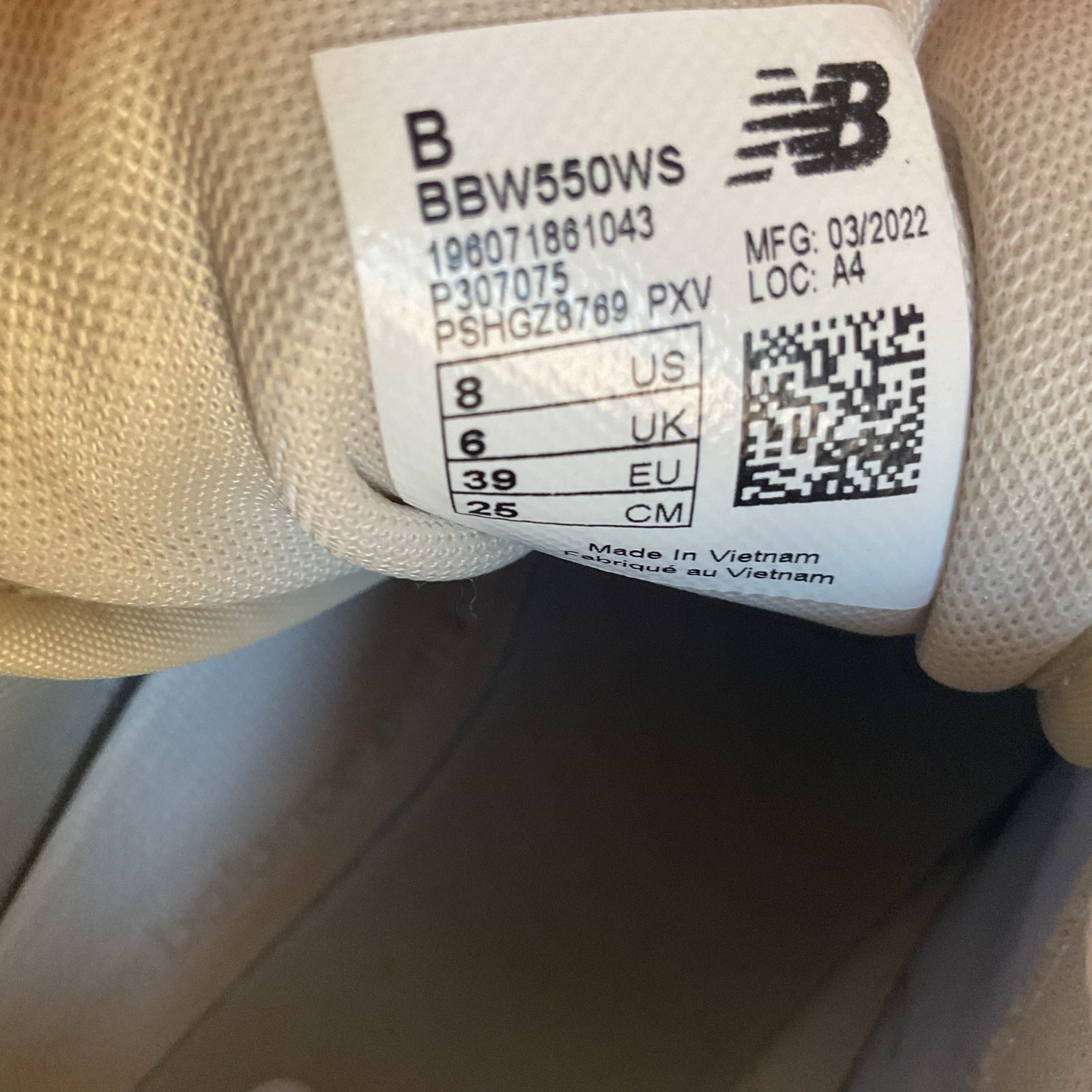 New Balance 550 White Beige Leather Sneakers Women’s 8 EU 39 Retro Classic