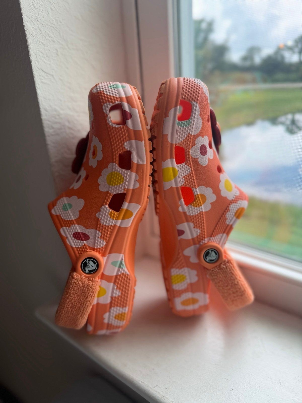 Crocs Zen Garden Sensory Orange Floral Terry Cloth Classic Clogs M 7 | W 9