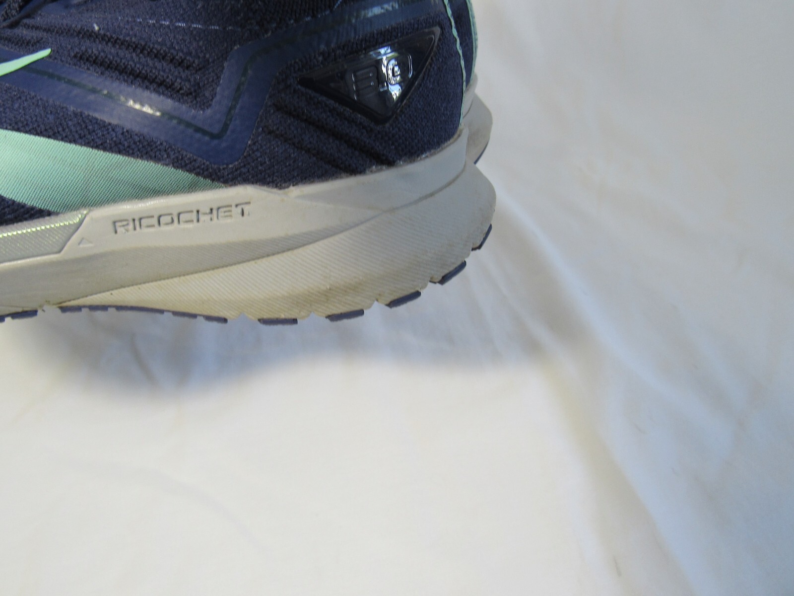 Brooks Ricochet 3 Blue DNA AMP Womens Running Sneaker Shoes Size 9B EUC