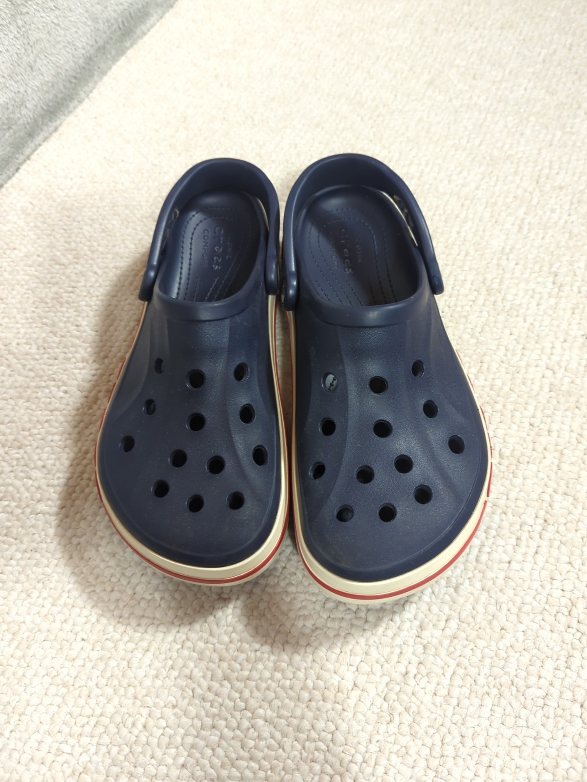 Crocs Crocband Clogs Blue White Red Stripe Women’s 9 Standard Fit Shoes