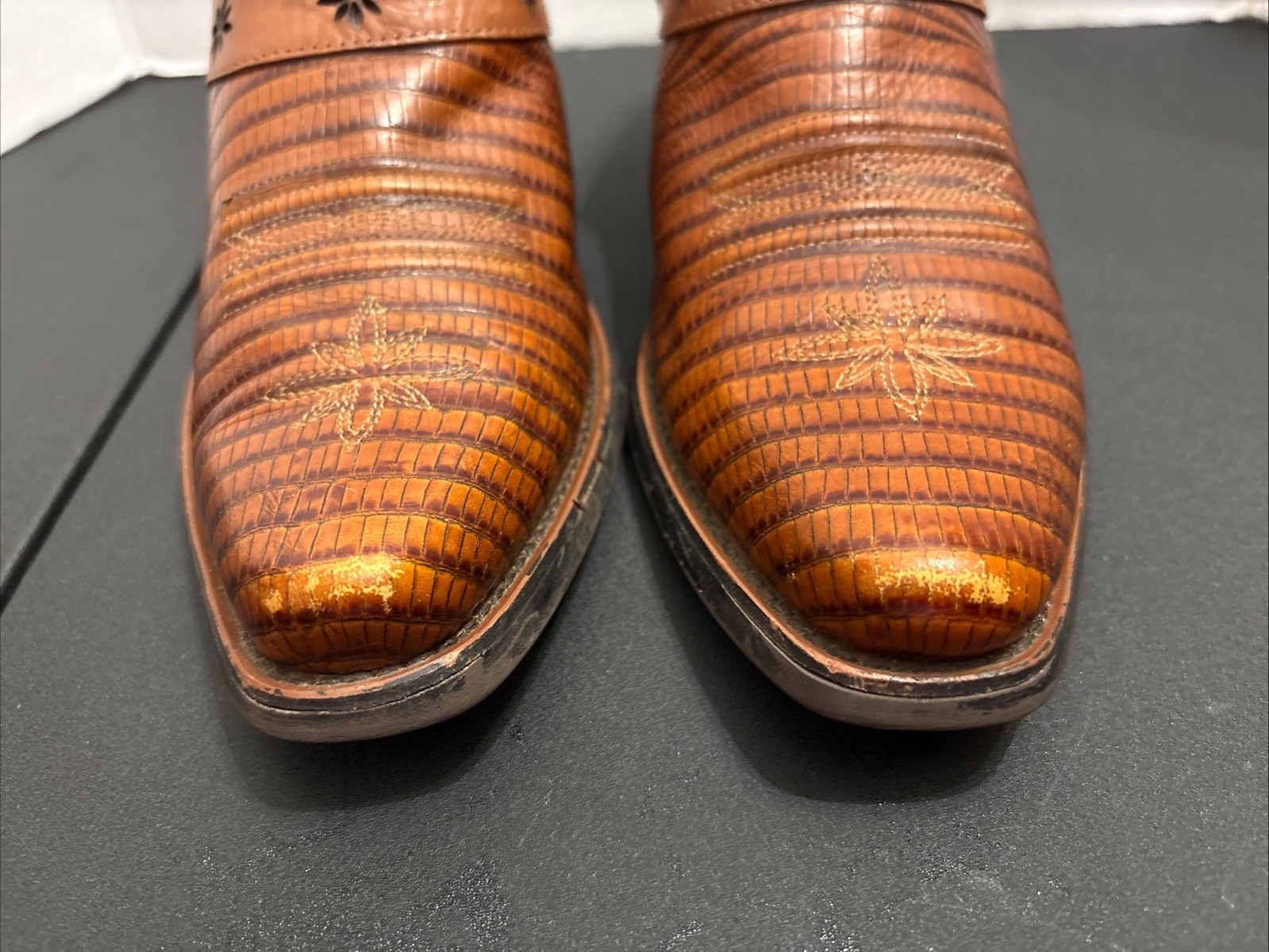 ARIAT Dessert Stars Moc Cognac Leather Cowboy Western Clogs Mules #13397 Sz 8B