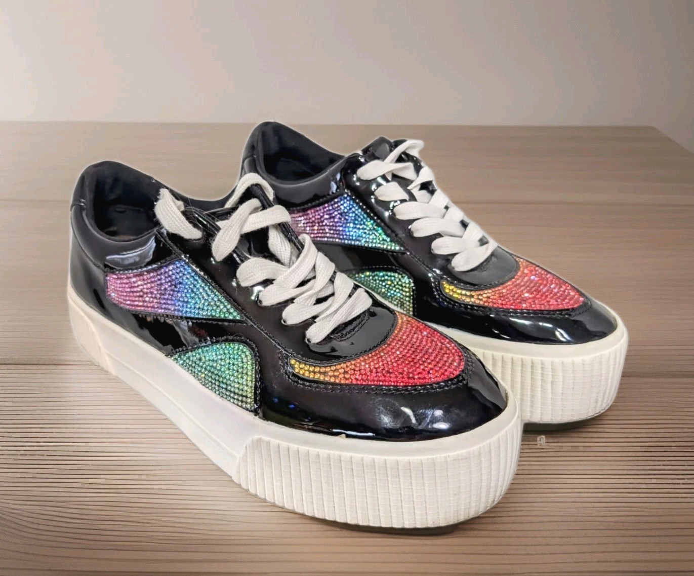 WOMENS PLATAFORM SNEAKERS. MIX No. 6 BRAND. MULTICOLOR STONES. 6.5 M US – 37 EU