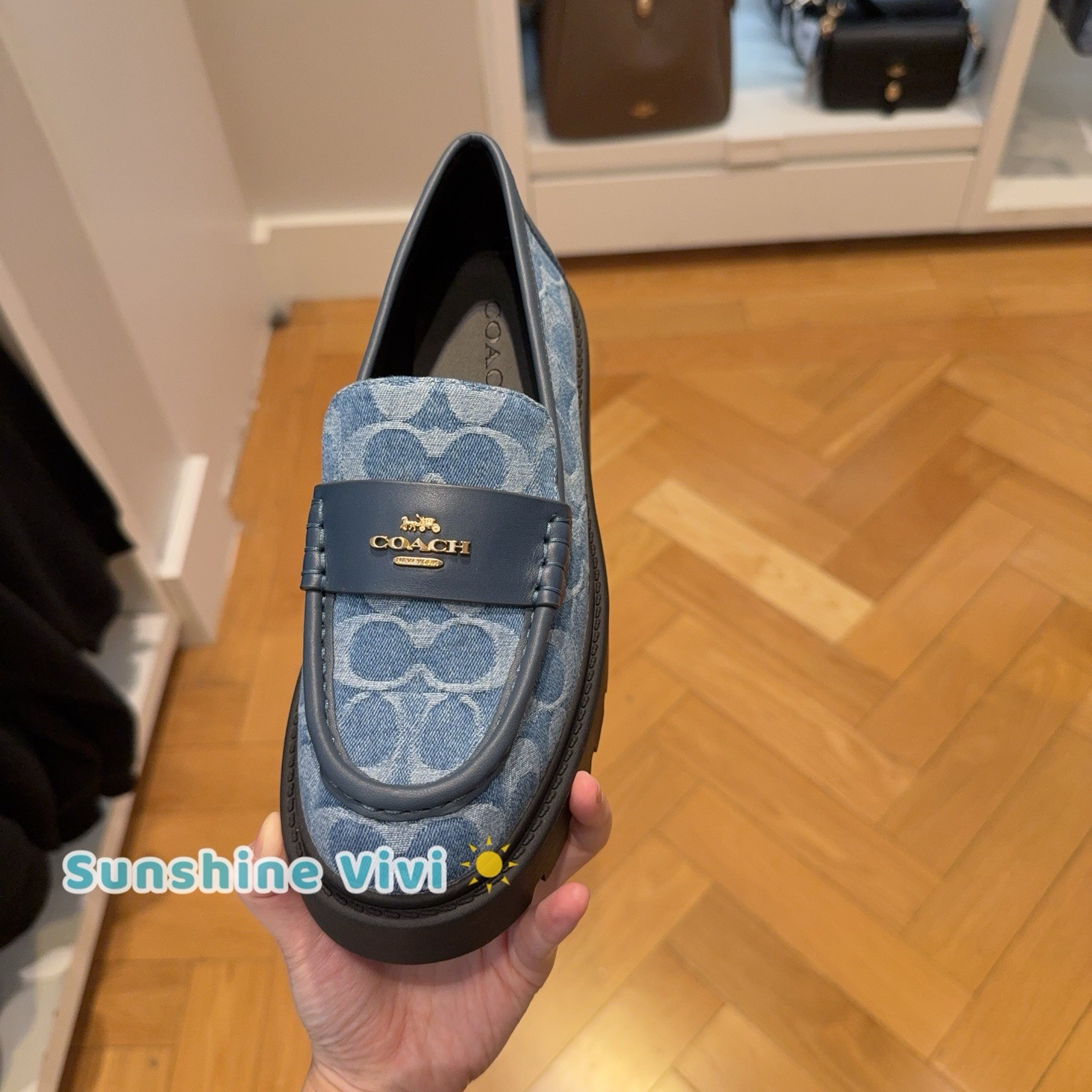 NEW In Box COACH Women’s Lucy Lug Sole In Signature Denim Indigo CDF78
