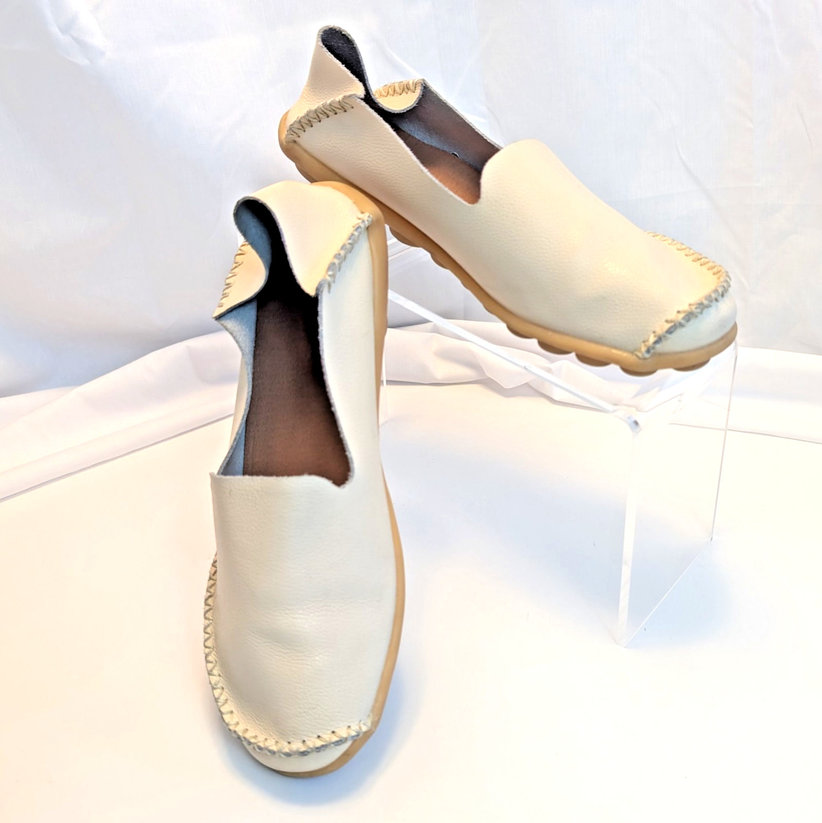 Venus Celia Leather Driving Loafers EU 40 US 9.5 Ivory Comfort Flats