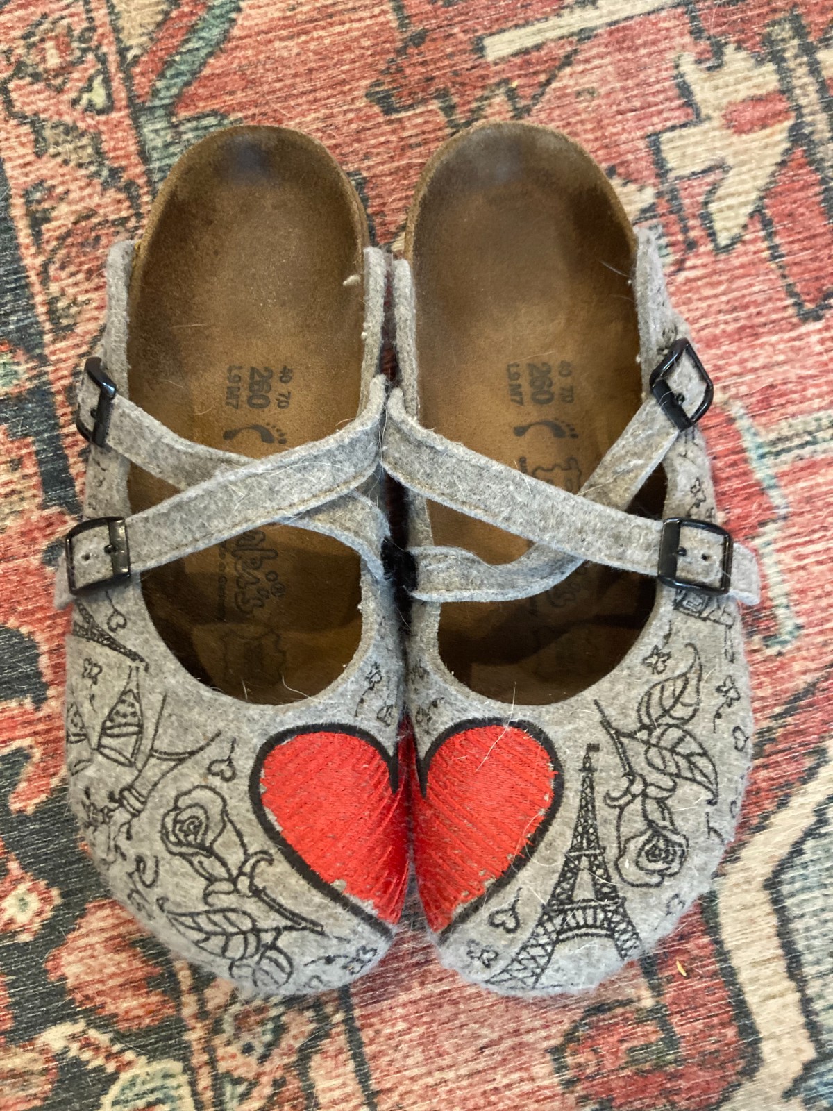 Birki’s Dorian Mary Jane Paris Love Heart size 40 US 9 Clogs