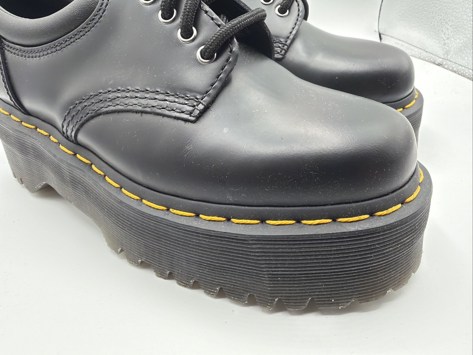 Dr. Martens unisex 8053 Quad Oxfords Women Size 6 (h13)