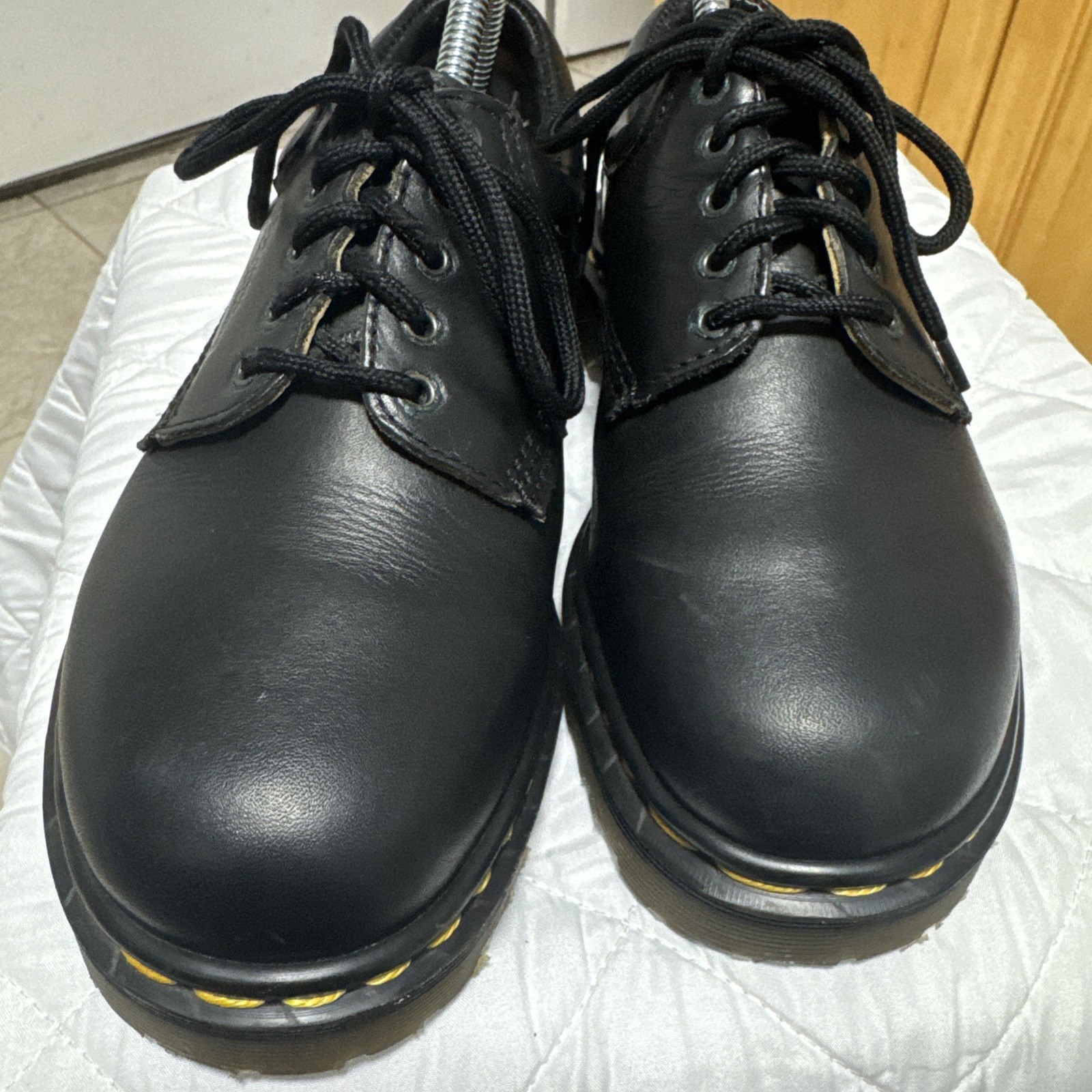 Doc Marten Vintage AW04 Size 4 UK (women us 6) Made In England Shoes 8053