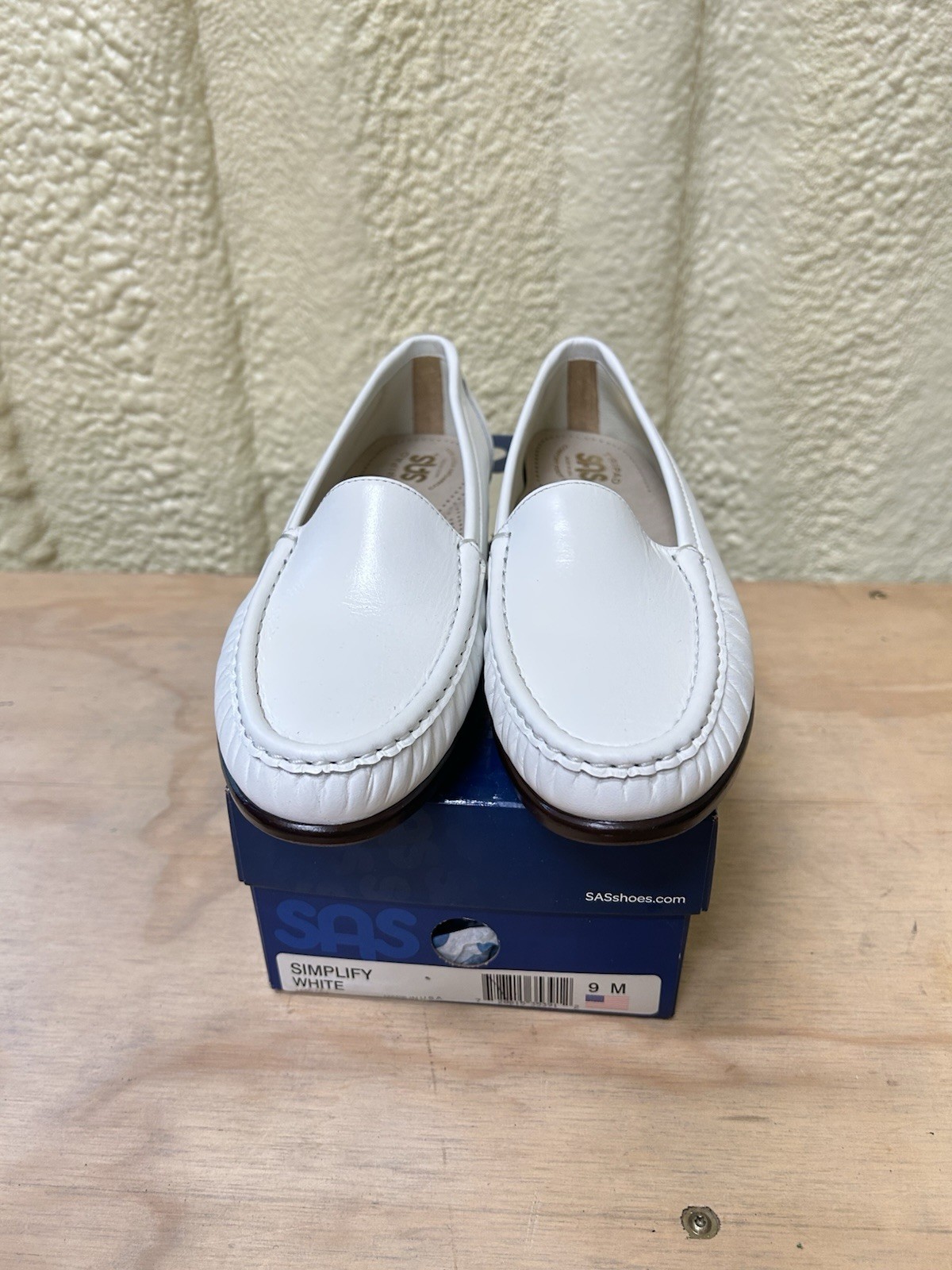 SAS 1550-001 Simplify White Pearl Bone Sz 9 M Women’s NEW IN BOX Made In USA