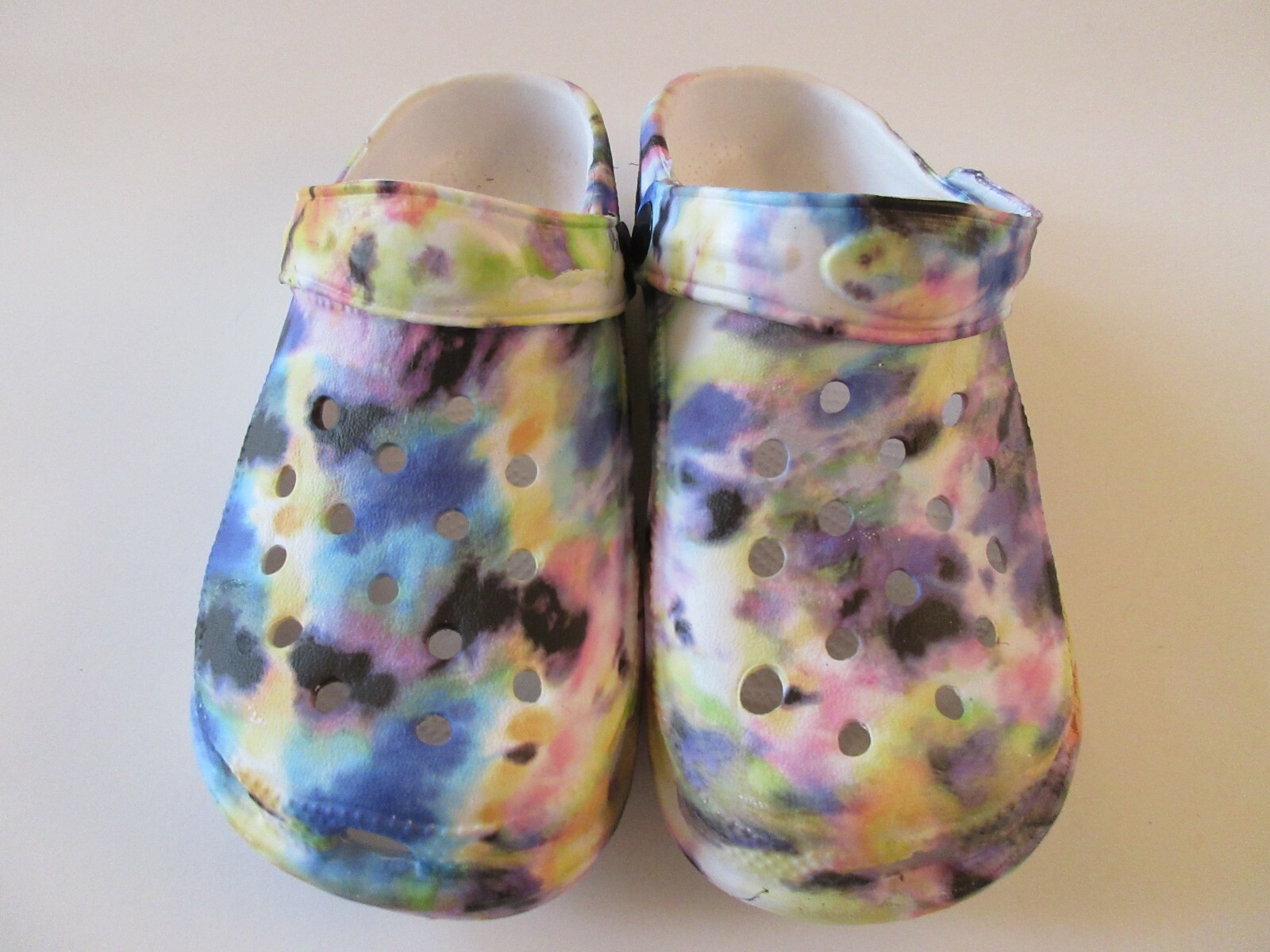 Casual Women’s Slip On Garden Clogs Sandal Multi Color Variety Of Sizes New