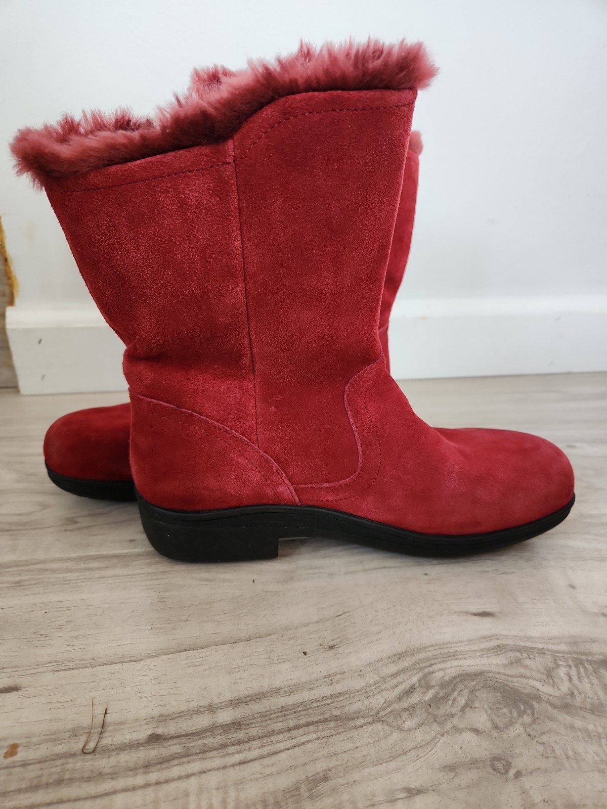 VTG Alegria Red Licorice Suede Nanook Faux Fur Lined Boots Sz 37 US 7 – 7.5 M